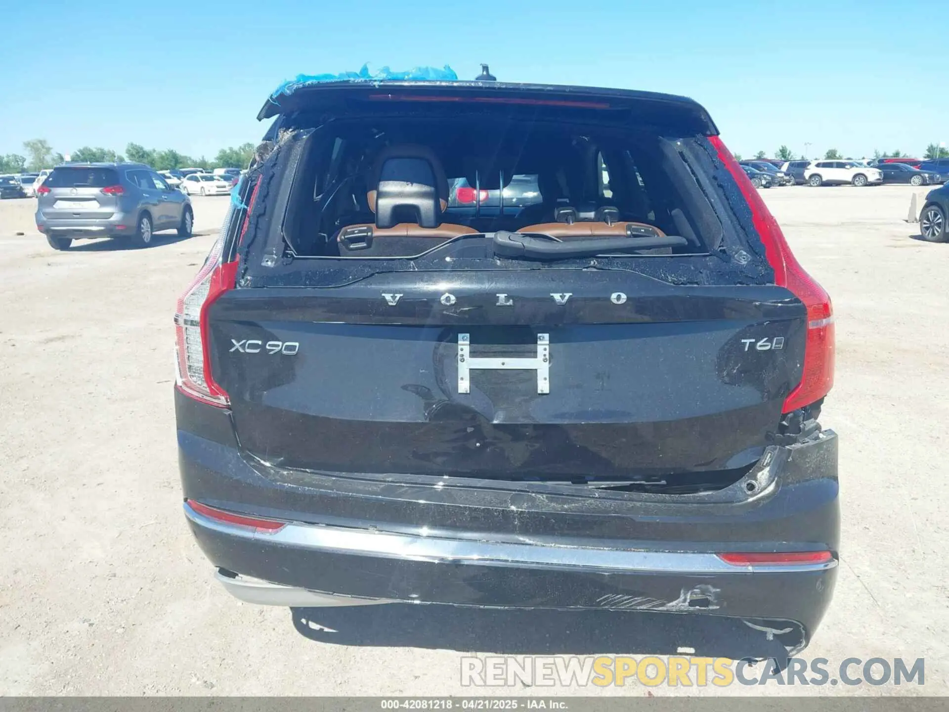 16 fotografías del automóvil dañado YV4A22PLXN1825701 VOLVO XC90 2022