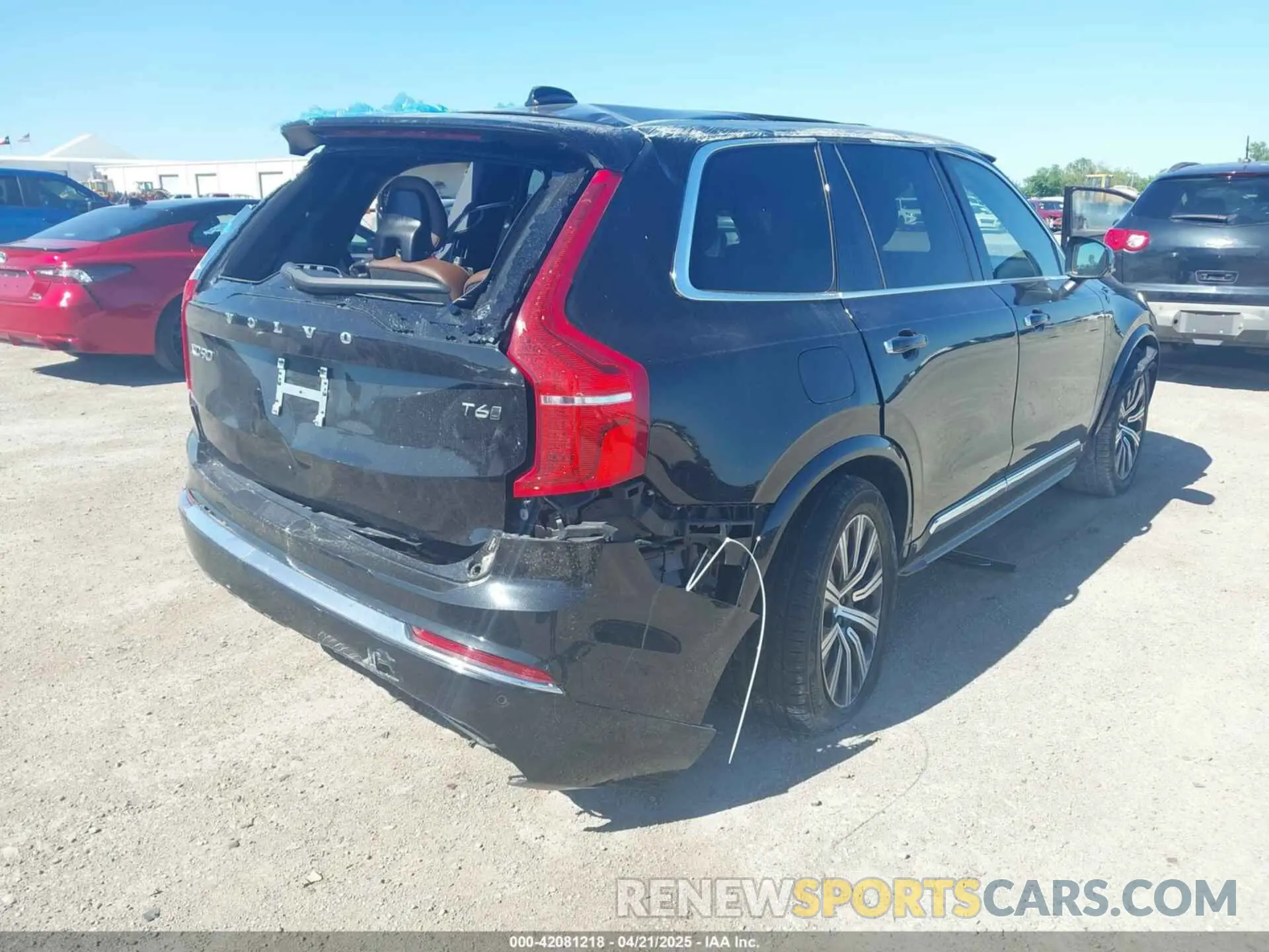 4 fotografías del automóvil dañado YV4A22PLXN1825701 VOLVO XC90 2022