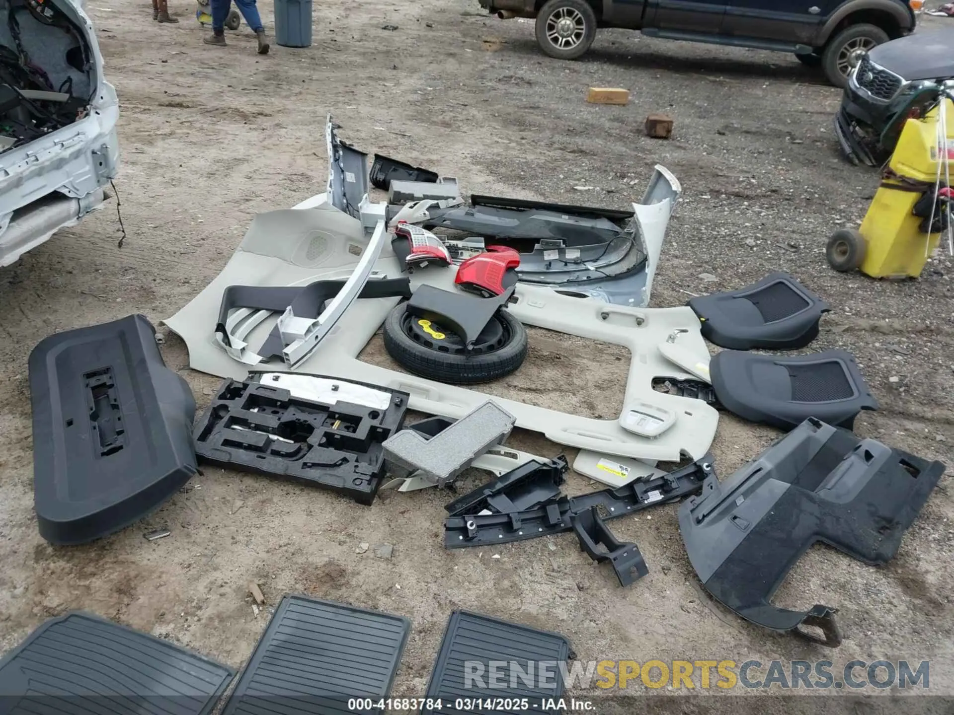 12 fotografías del automóvil dañado YV4062PA8P1959317 VOLVO XC90 2023
