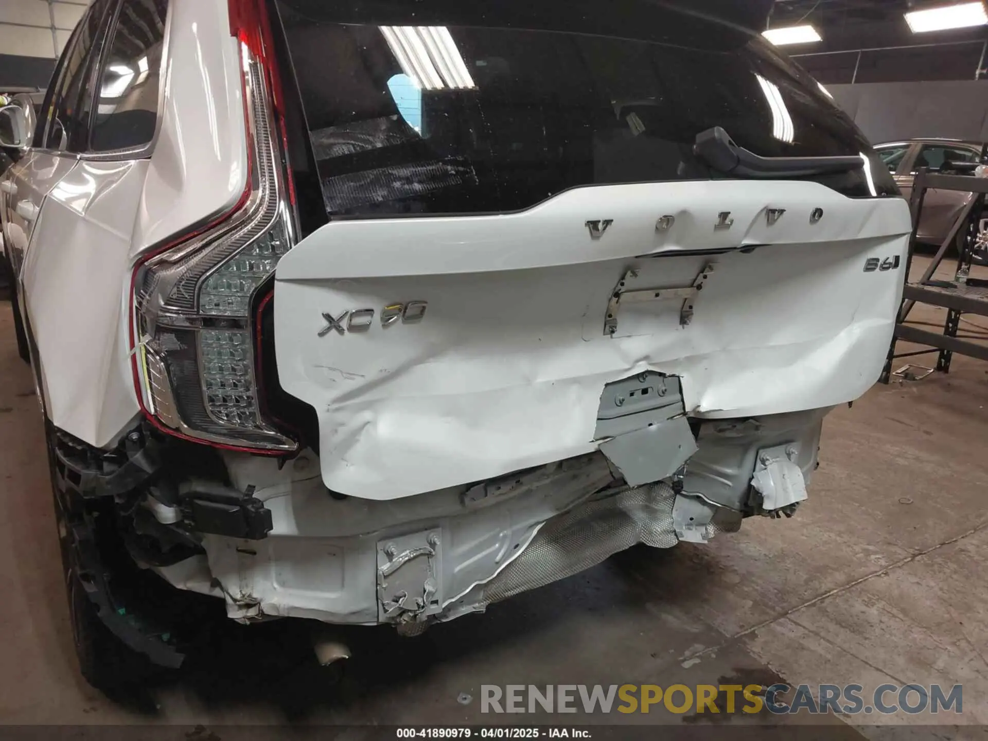 6 fotografías del automóvil dañado YV4062PN1P1985051 VOLVO XC90 2023