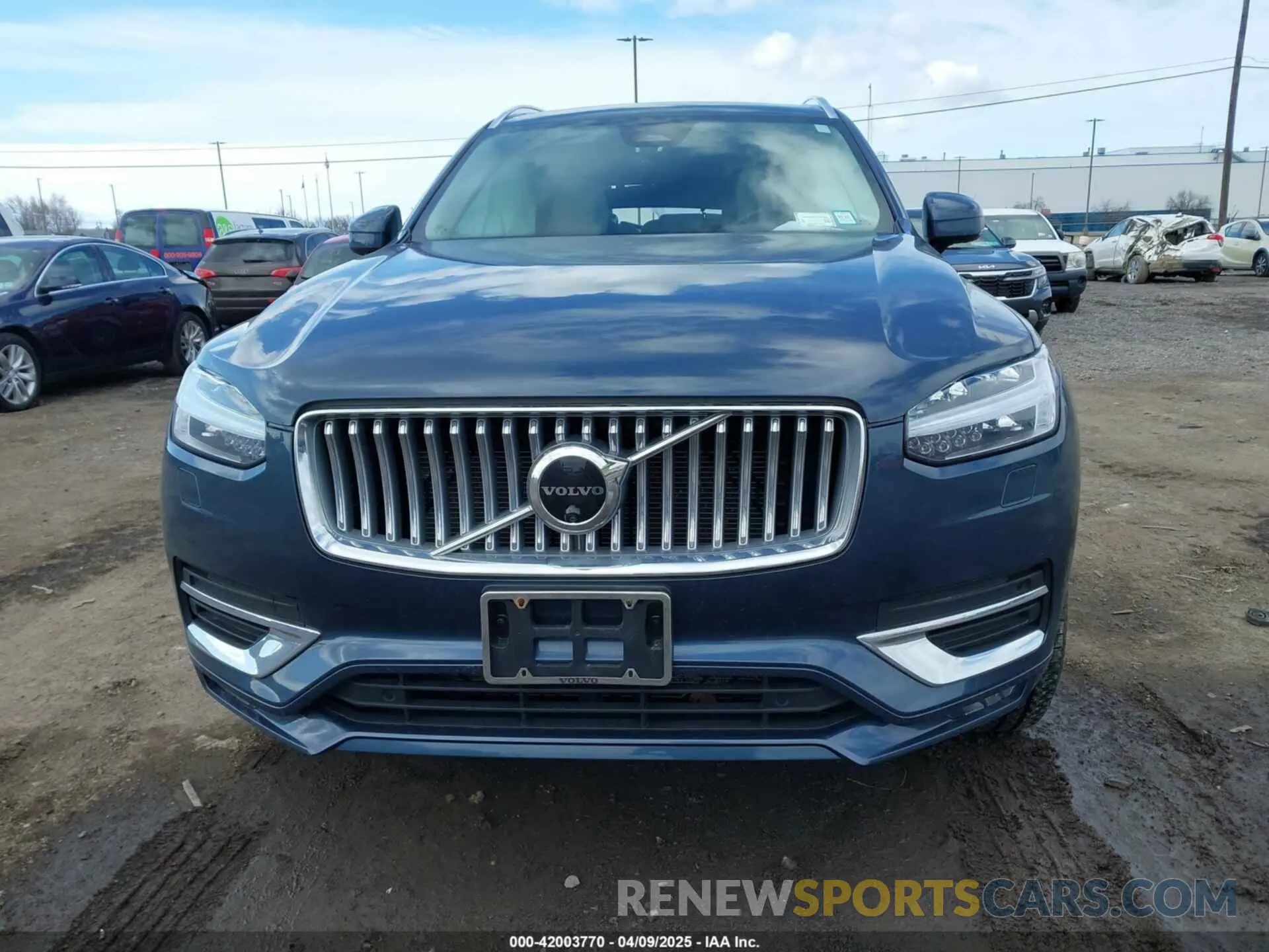 11 fotografías del automóvil dañado YV4062PN3P1984998 VOLVO XC90 2023