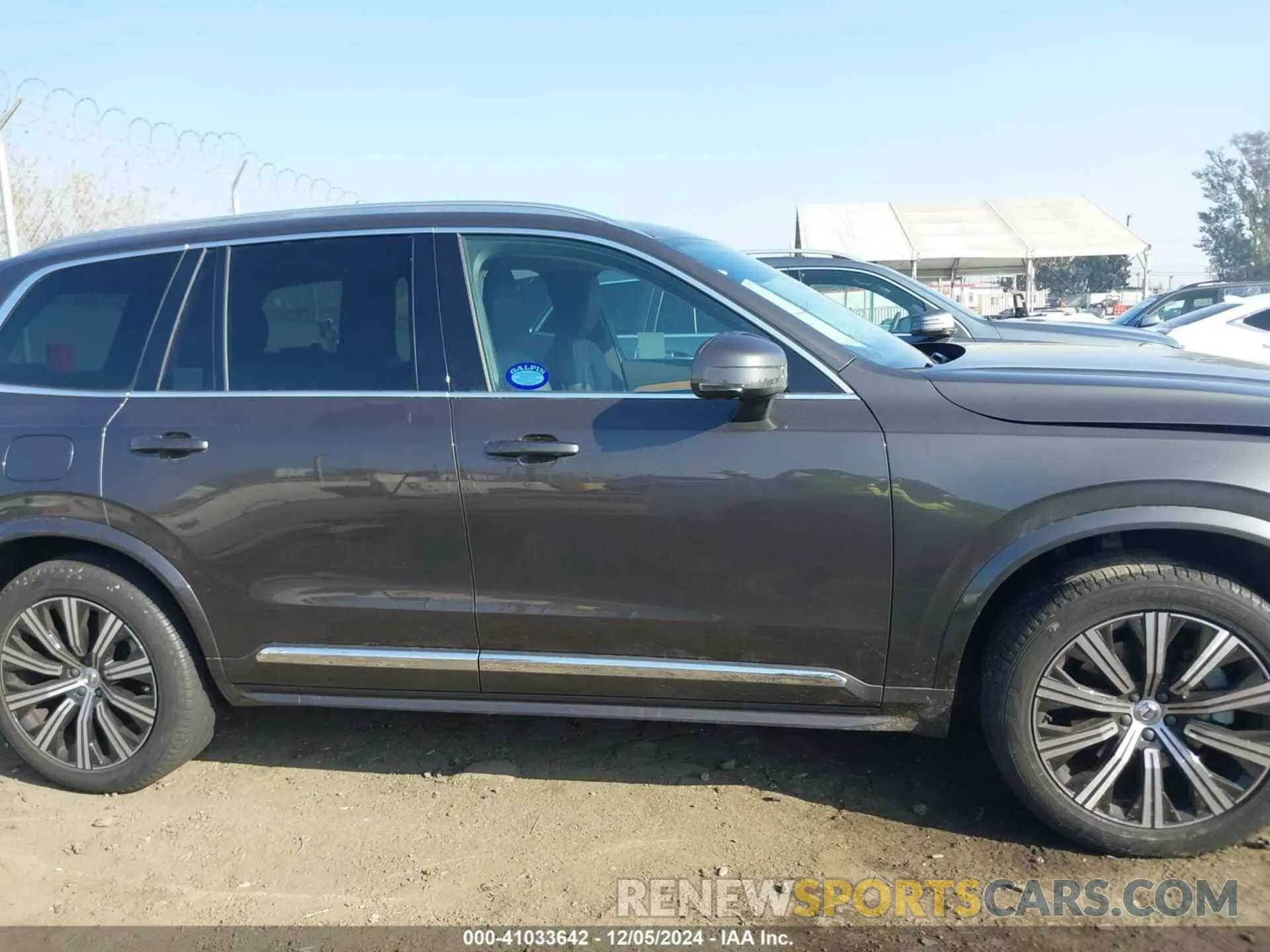 13 fotografías del automóvil dañado YV4062PN6P1997826 VOLVO XC90 2023