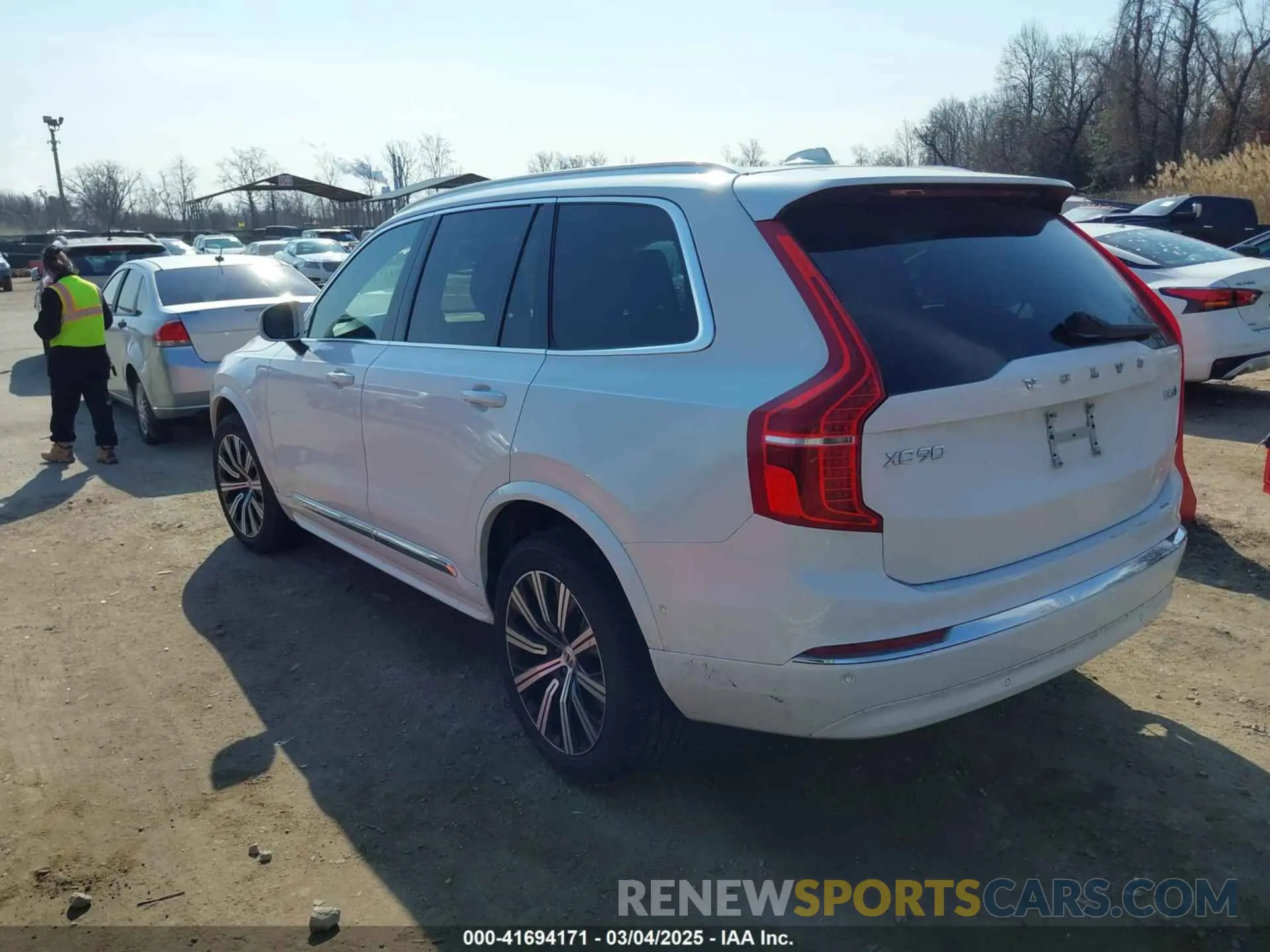 3 fotografías del automóvil dañado YV4L12PN5P1972993 VOLVO XC90 2023