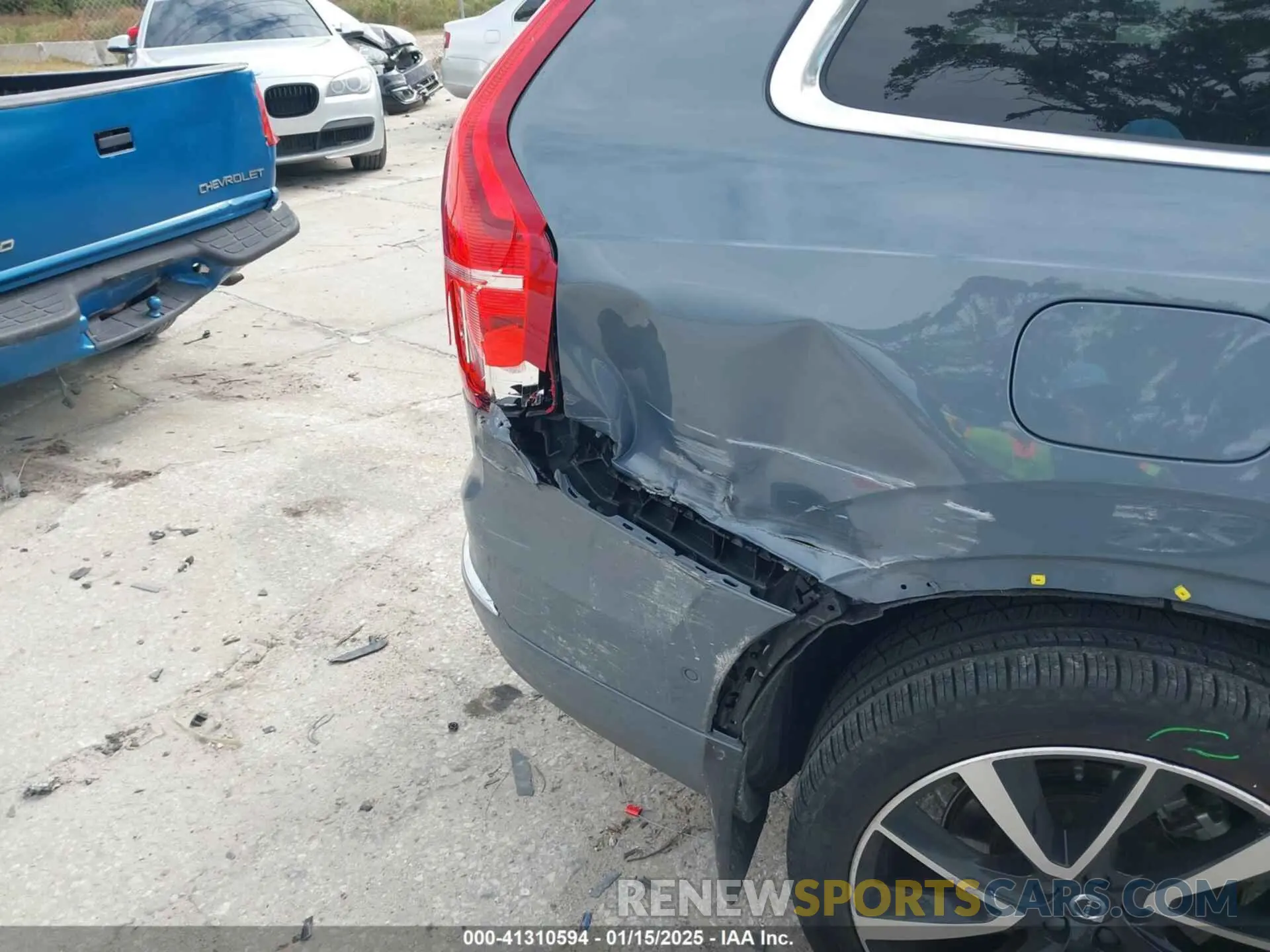 17 fotografías del automóvil dañado YV4L12PNXP1983388 VOLVO XC90 2023