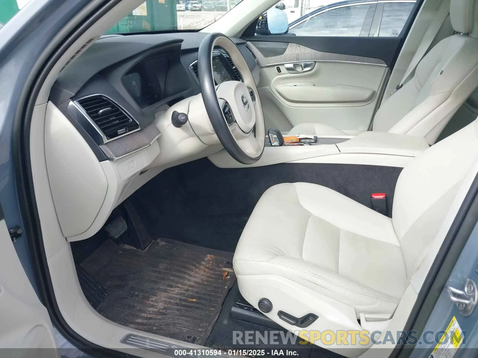 5 fotografías del automóvil dañado YV4L12PNXP1983388 VOLVO XC90 2023
