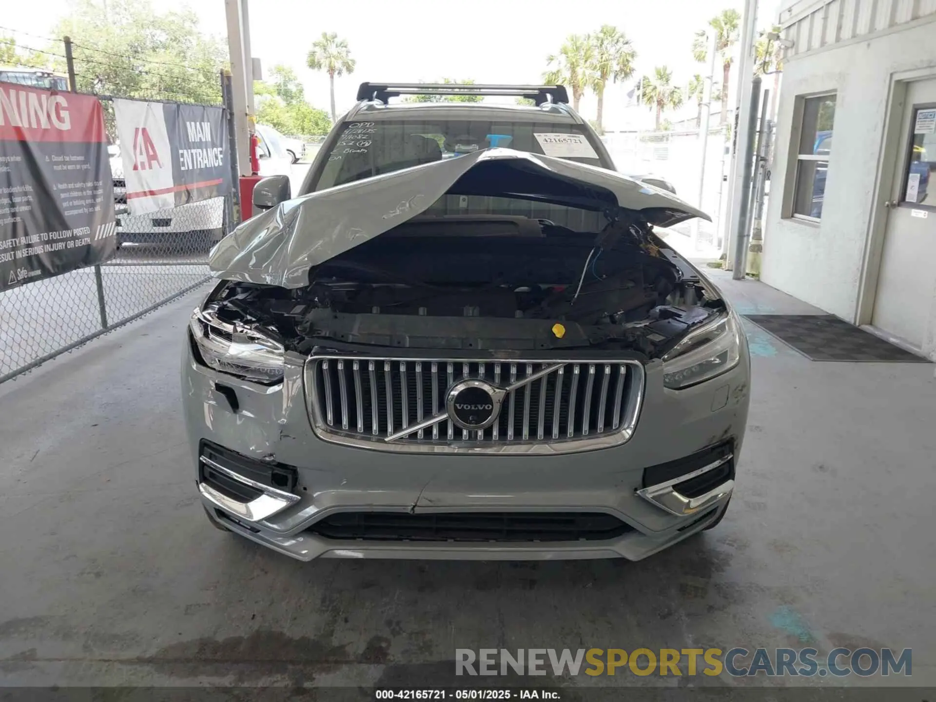 12 fotografías del automóvil dañado YV4062JEXR1201106 VOLVO XC90 2024