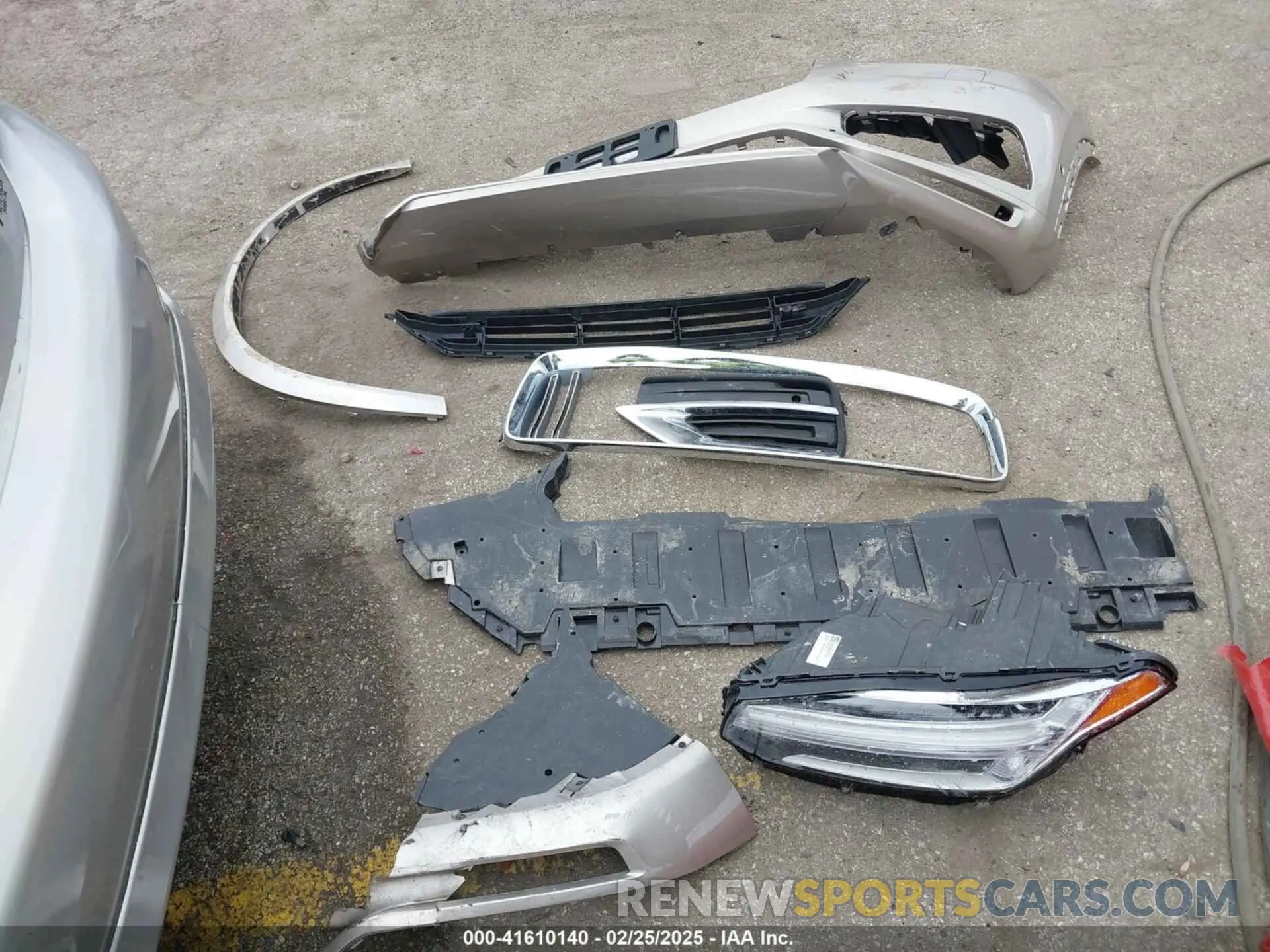 12 fotografías del automóvil dañado YV4062PF4R1208682 VOLVO XC90 2024