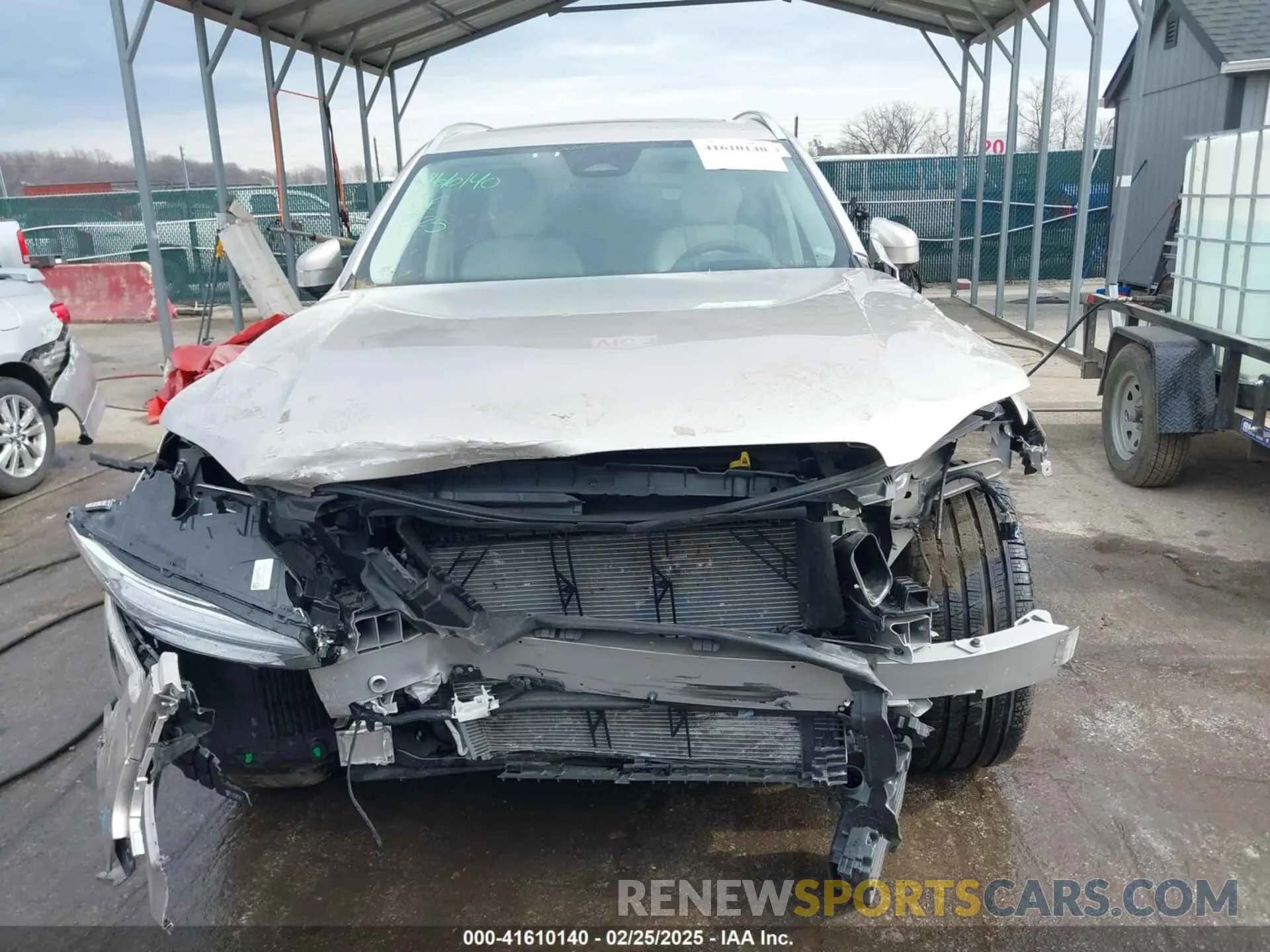 13 fotografías del automóvil dañado YV4062PF4R1208682 VOLVO XC90 2024