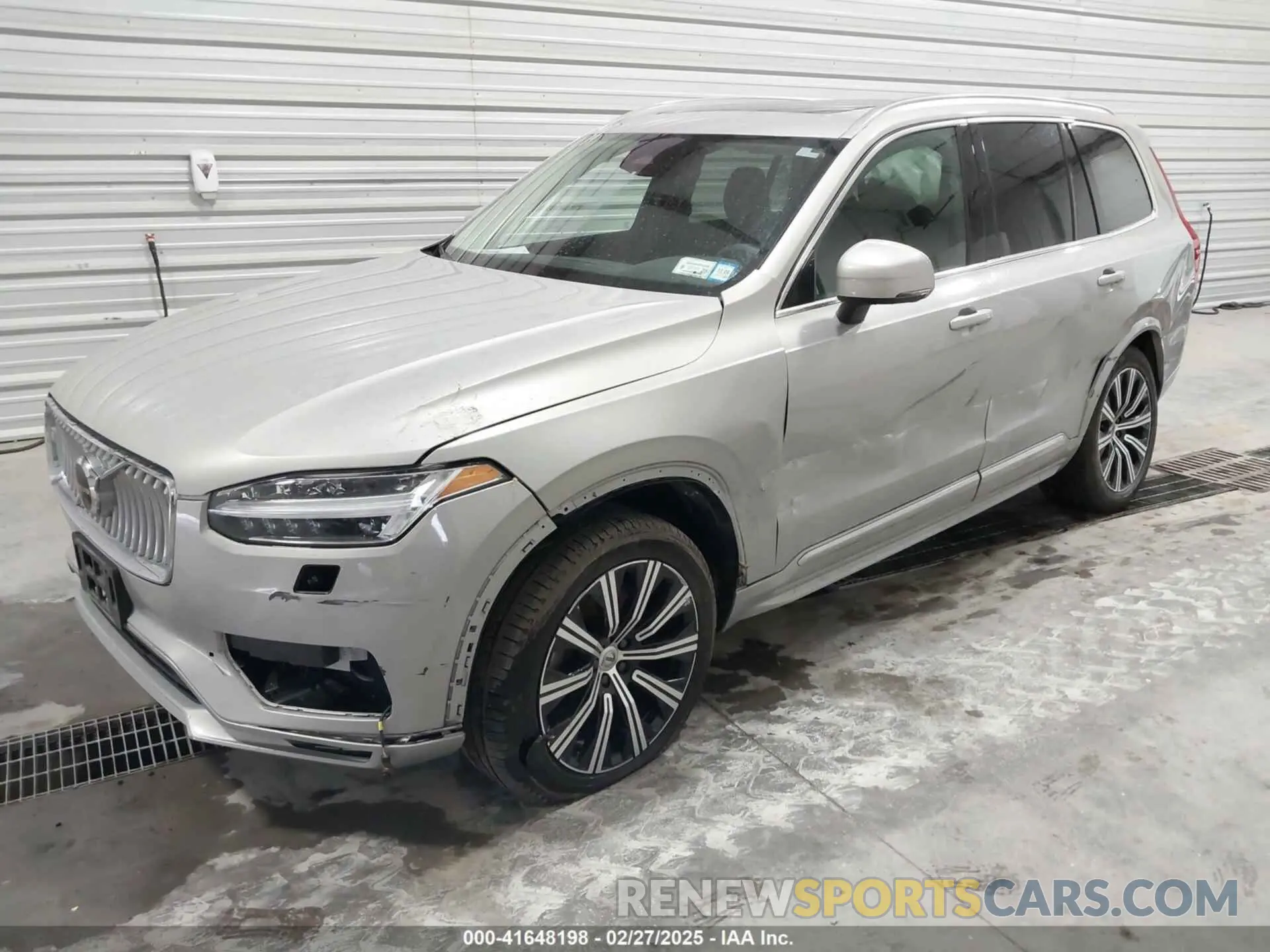 2 fotografías del automóvil dañado YV4062PK6R1161703 VOLVO XC90 2024