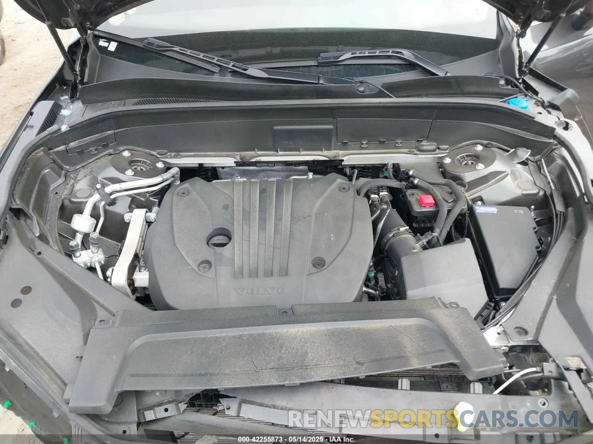 10 fotografías del automóvil dañado YV4L12PE1R1234921 VOLVO XC90 2024