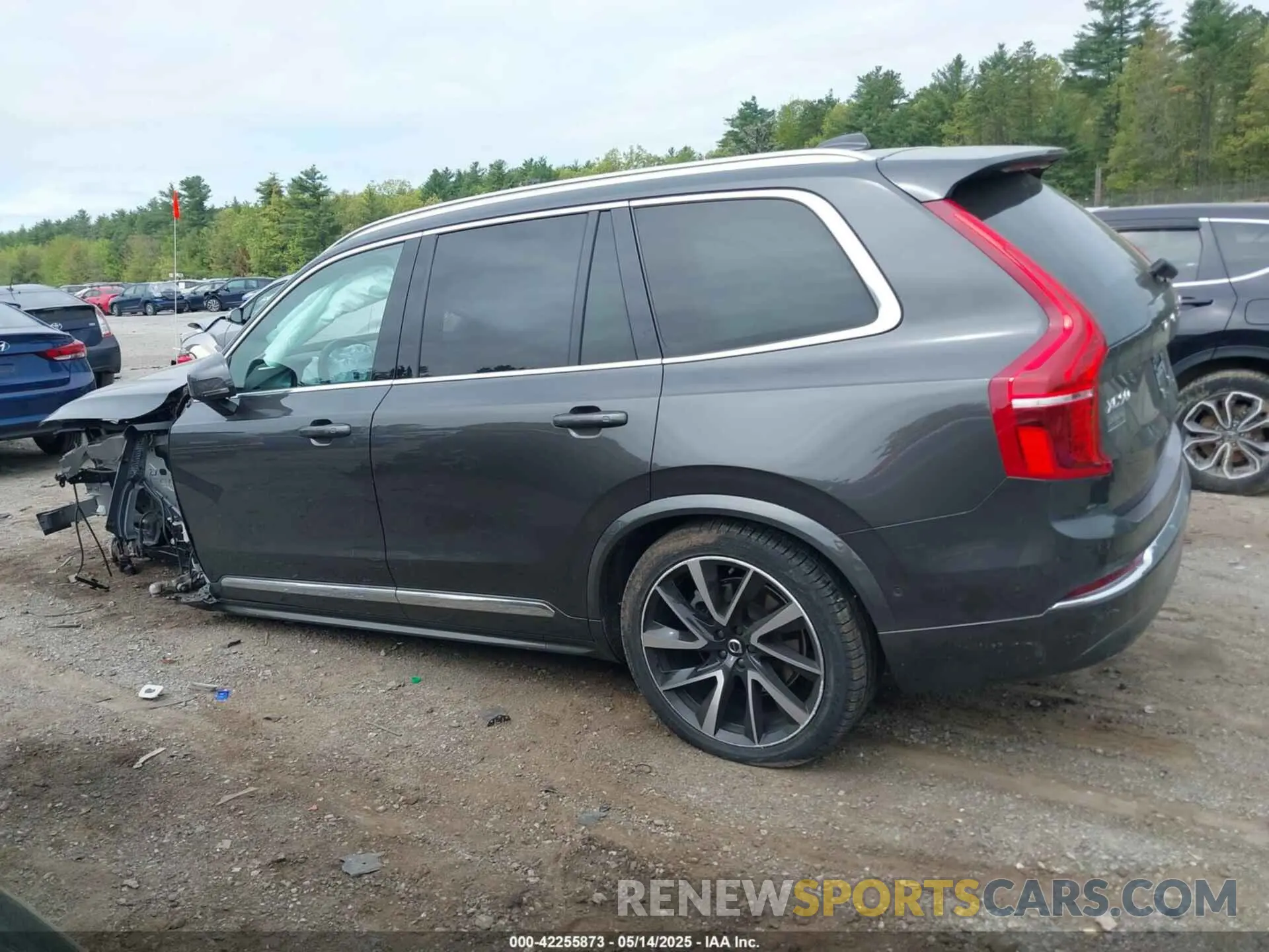 15 fotografías del automóvil dañado YV4L12PE1R1234921 VOLVO XC90 2024