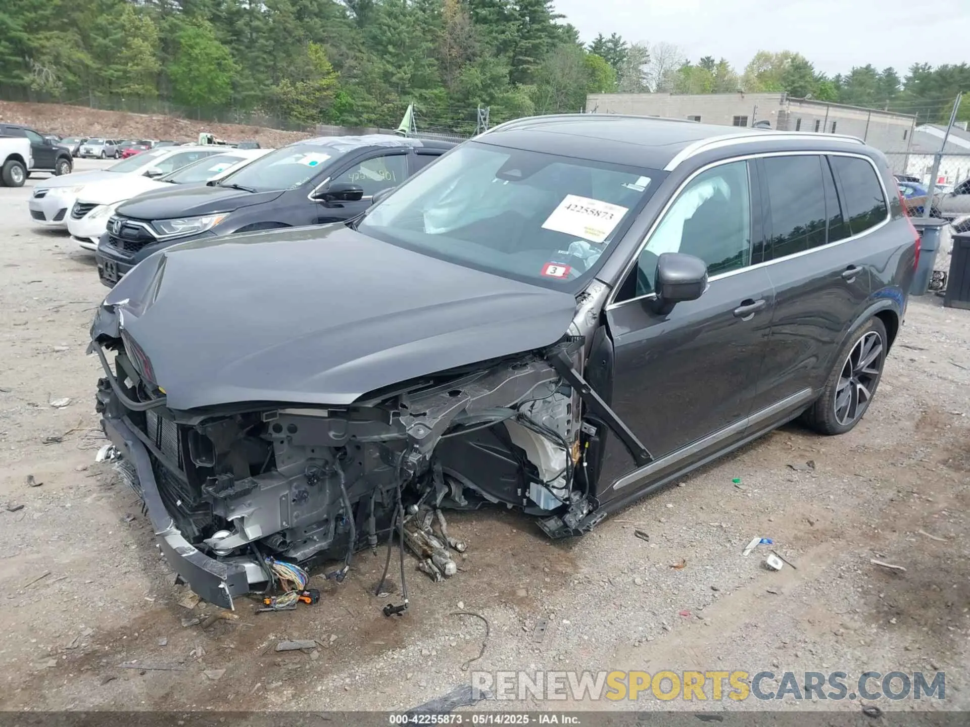 2 fotografías del automóvil dañado YV4L12PE1R1234921 VOLVO XC90 2024