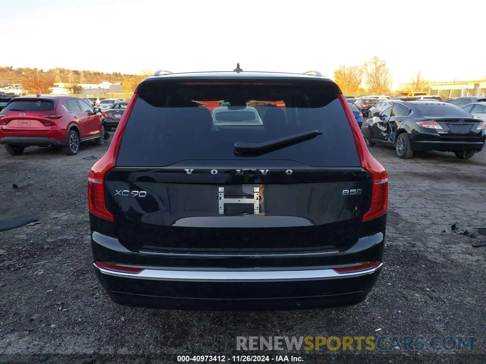17 fotografías del automóvil dañado YV4L12PE4R1209107 VOLVO XC90 2024