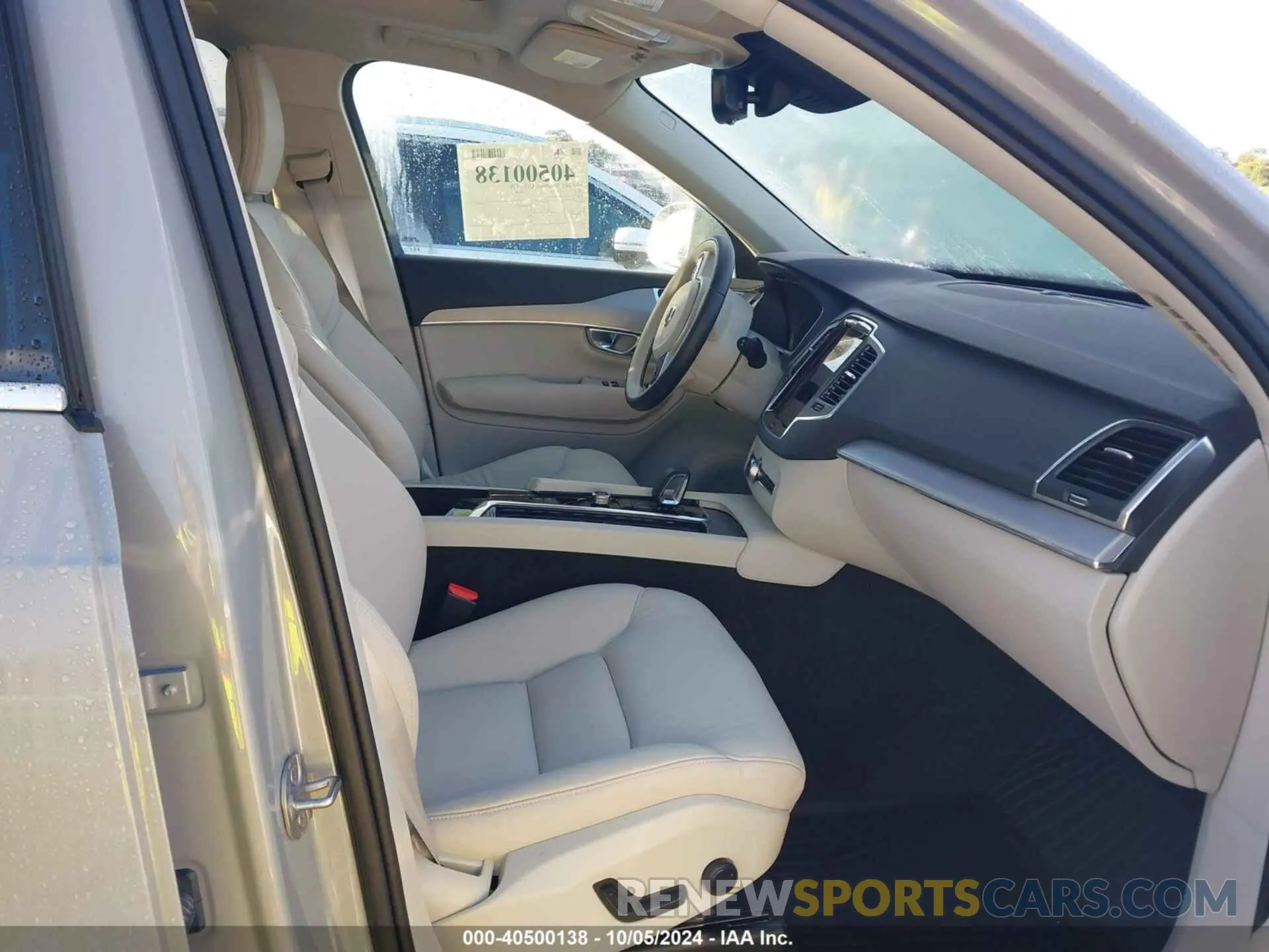 5 fotografías del automóvil dañado YV4L12PK1R1190067 VOLVO XC90 2024