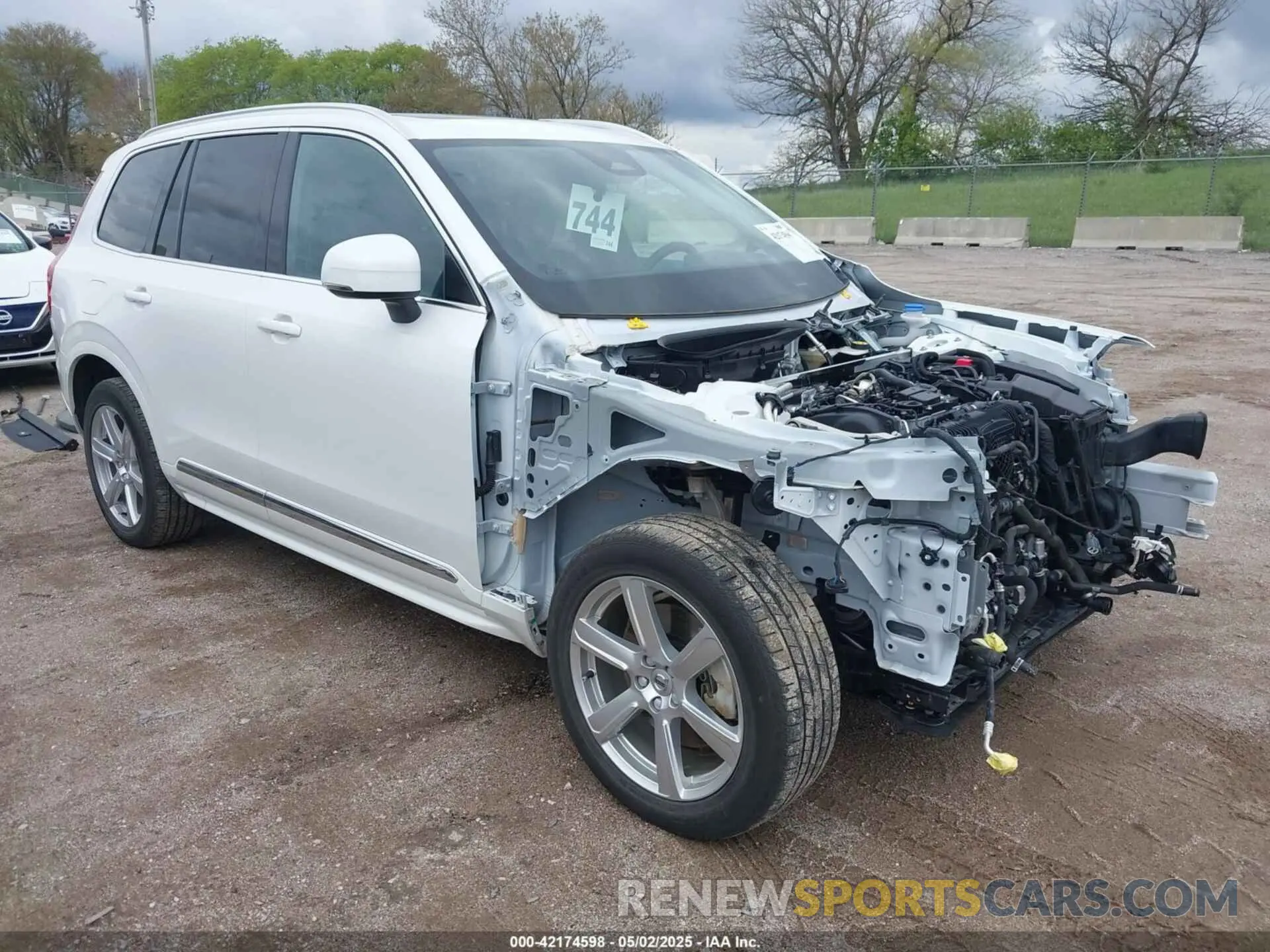 1 fotografías del automóvil dañado YV4L12PK2R1195584 VOLVO XC90 2024