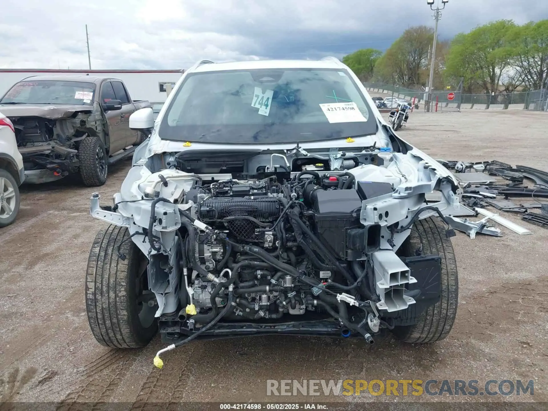 6 fotografías del automóvil dañado YV4L12PK2R1195584 VOLVO XC90 2024