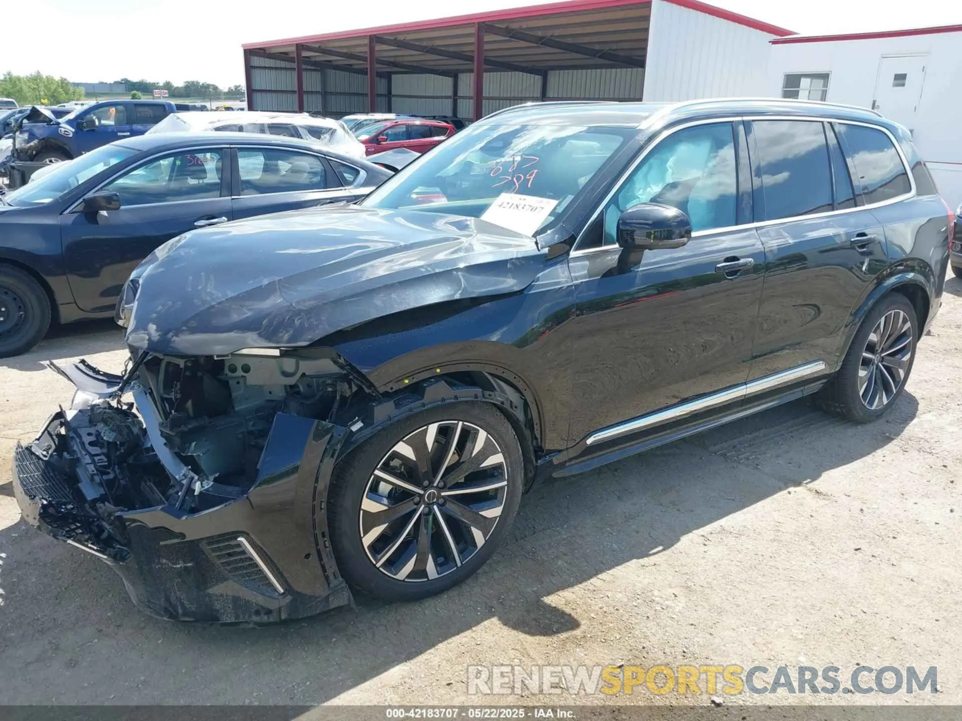 2 fotografías del automóvil dañado YV4062JB6S1373774 VOLVO XC90 2025