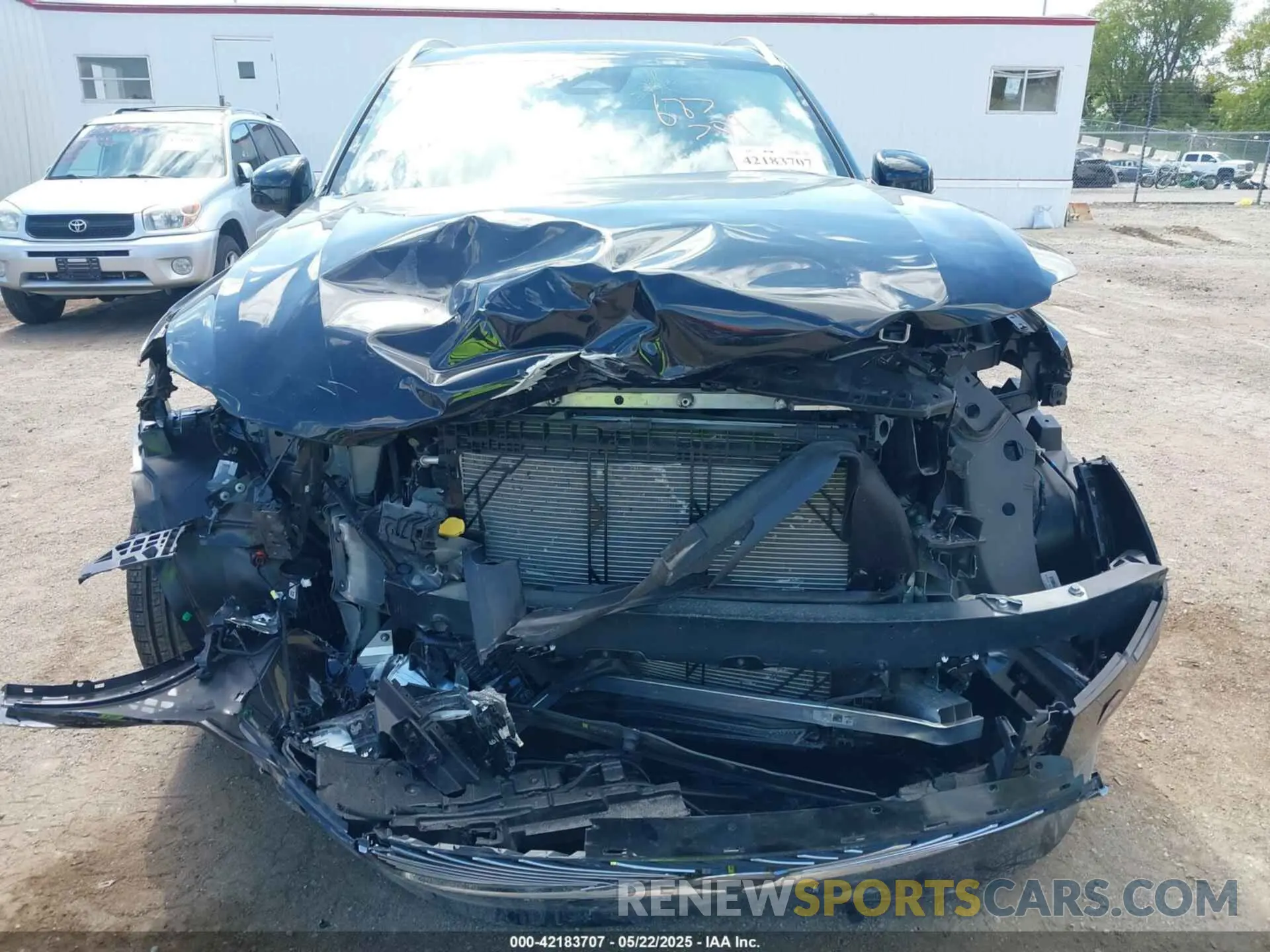 6 fotografías del automóvil dañado YV4062JB6S1373774 VOLVO XC90 2025