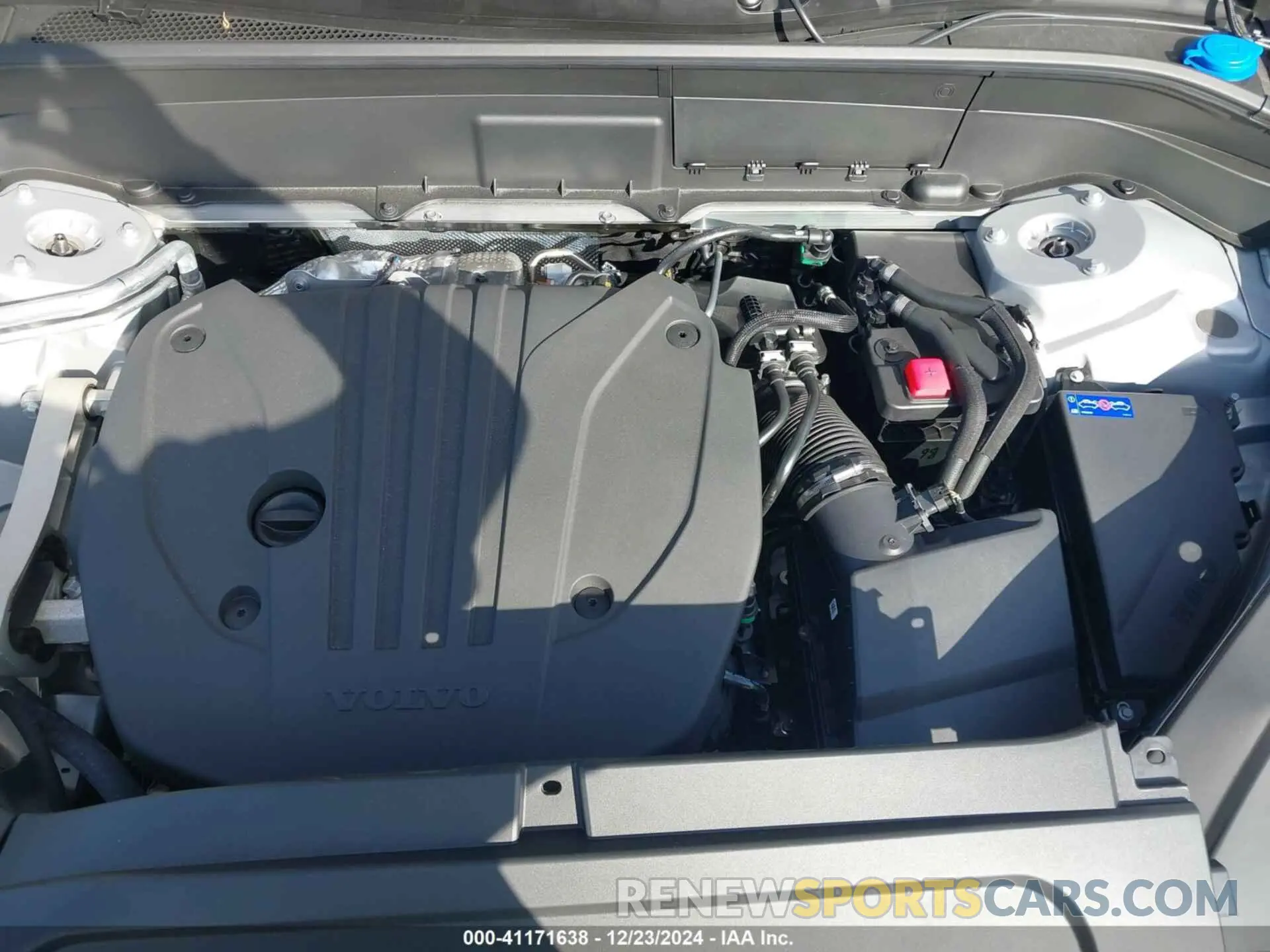 10 fotografías del automóvil dañado YV4M12PJ9S1306097 VOLVO XC90 2025