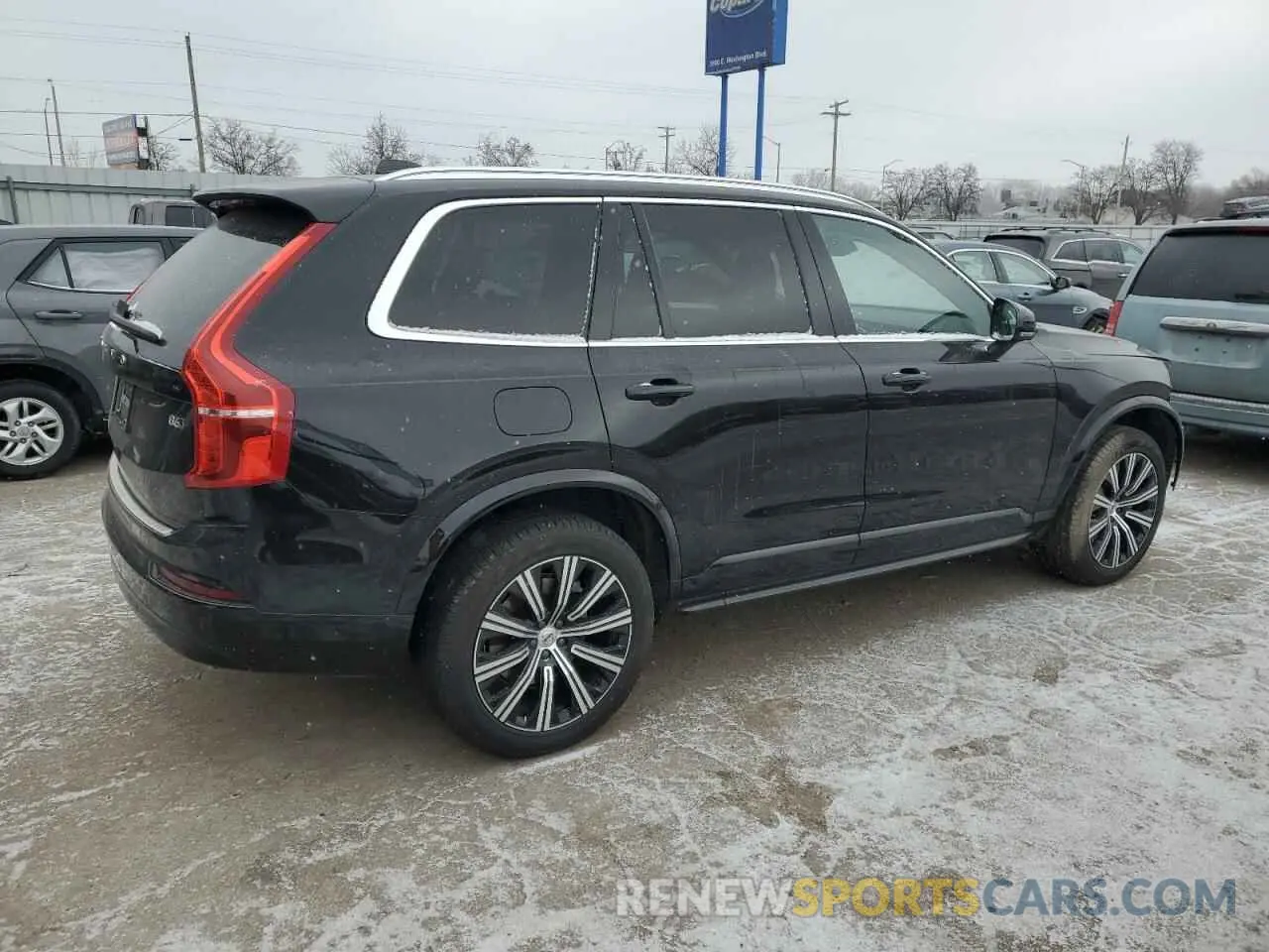 3 fotografías del automóvil dañado YV4062PV6P1986857 VOLVO XC90 CORE 2023