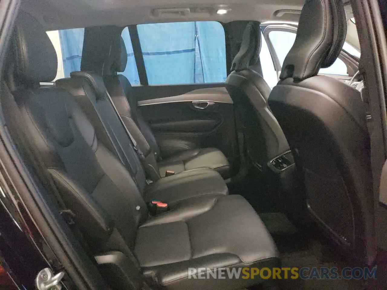 11 fotografías del automóvil dañado YV4L12PV3P1933044 VOLVO XC90 CORE 2023