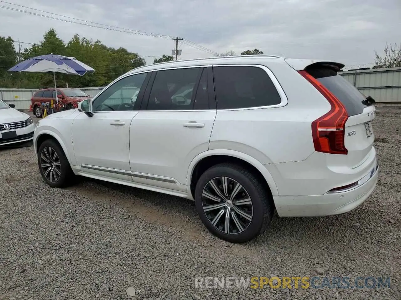 2 fotografías del automóvil dañado YV4L12PK0R1154600 VOLVO XC90 CORE 2024