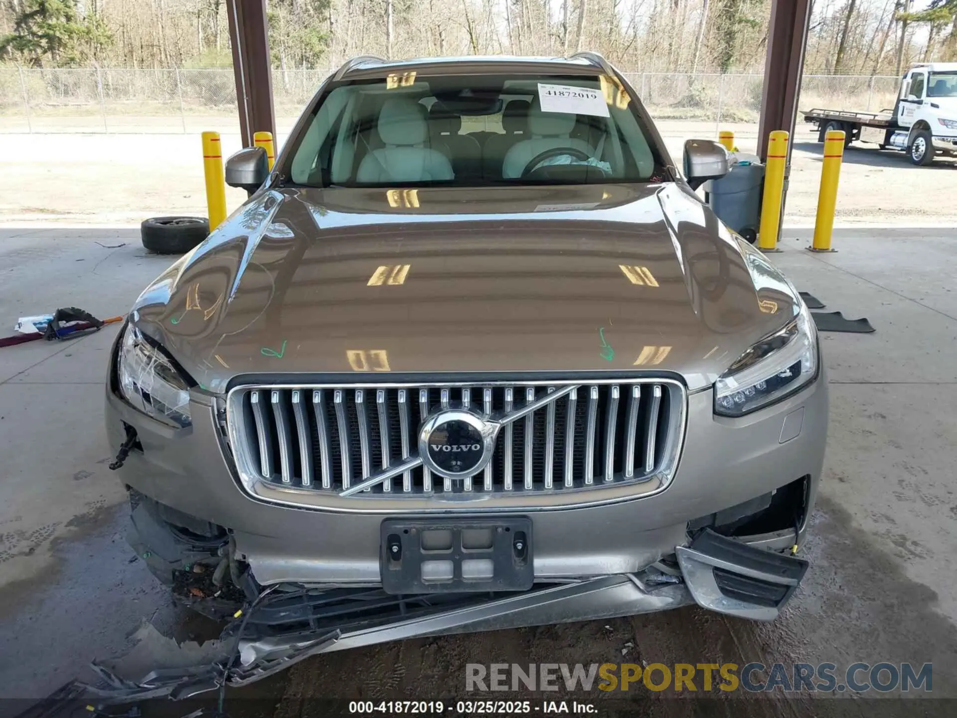 12 fotografías del automóvil dañado YV4BR00L4L1559782 VOLVO XC90 HYBRID 2020