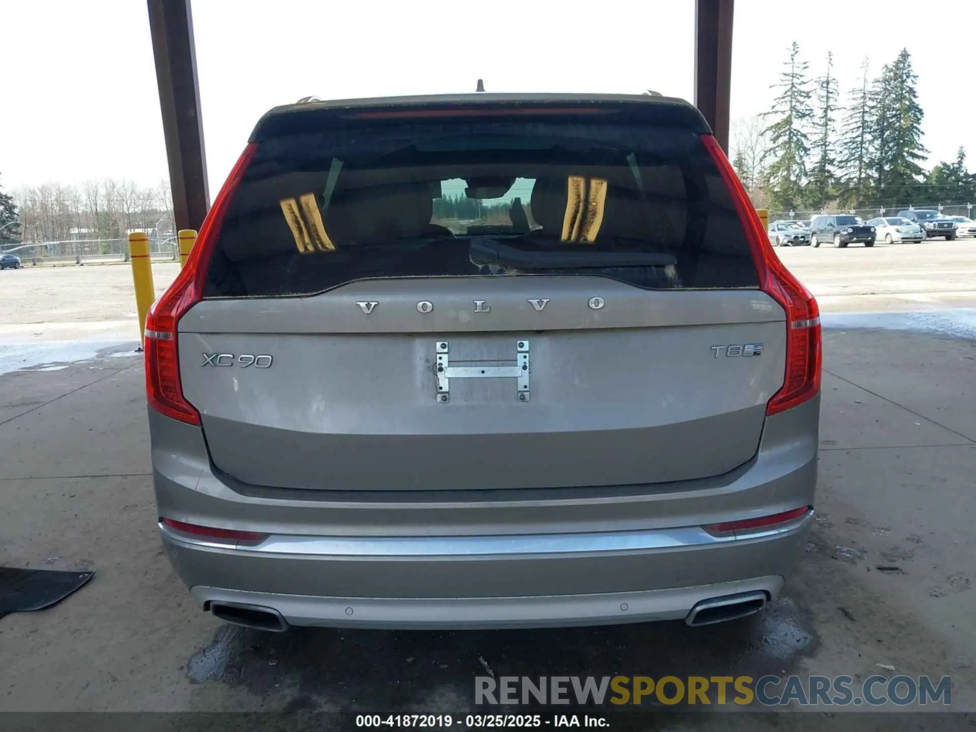 16 fotografías del automóvil dañado YV4BR00L4L1559782 VOLVO XC90 HYBRID 2020