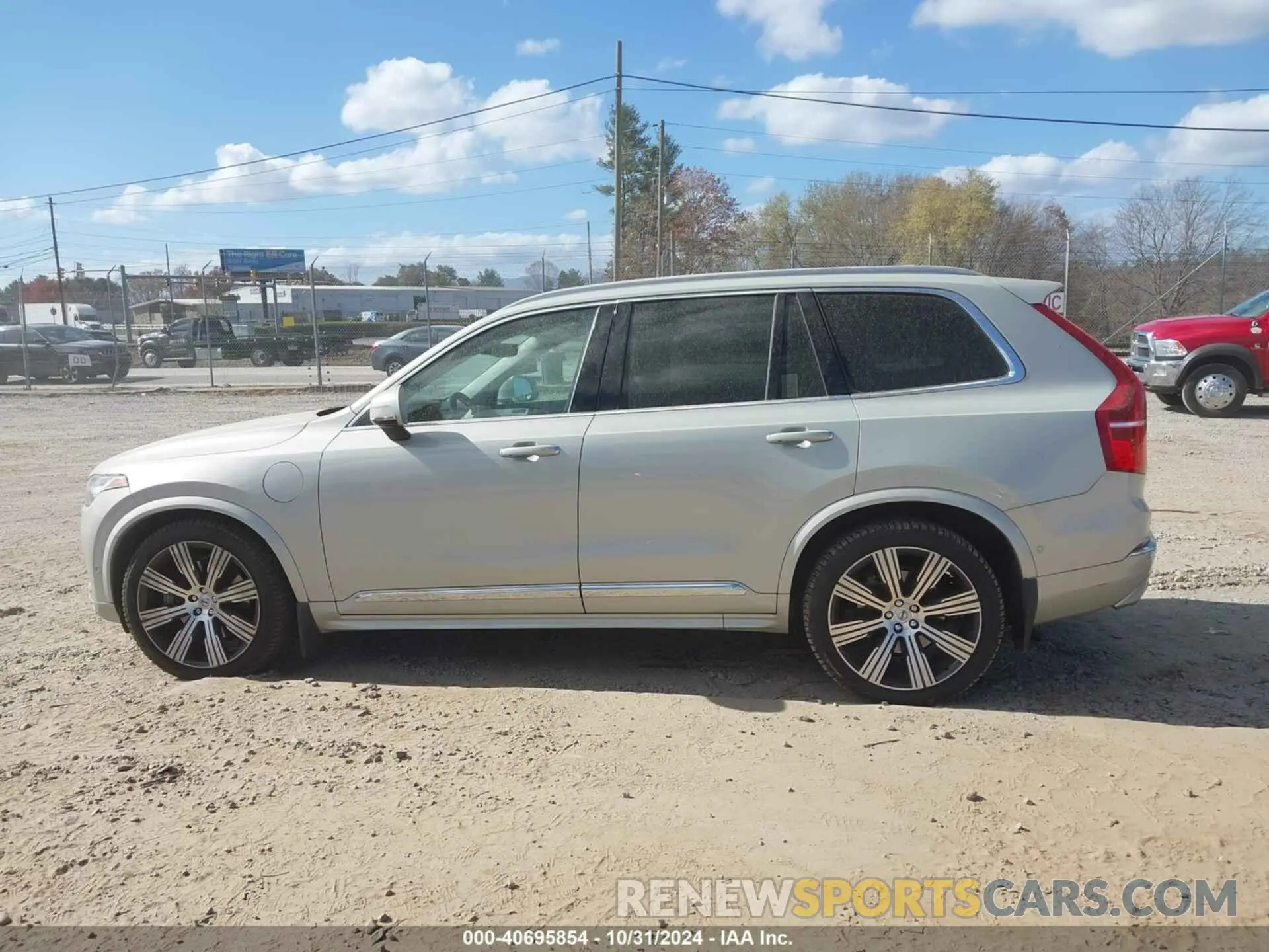 14 fotografías del automóvil dañado YV4BR0CL4L1595547 VOLVO XC90 HYBRID 2020