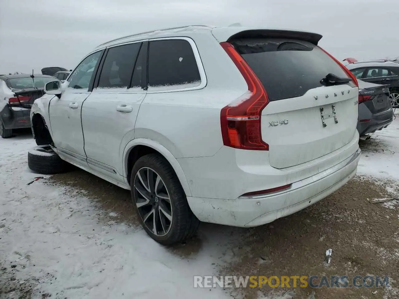 2 fotografías del automóvil dañado YV4062PN0P1918974 VOLVO XC90 PLUS 2023
