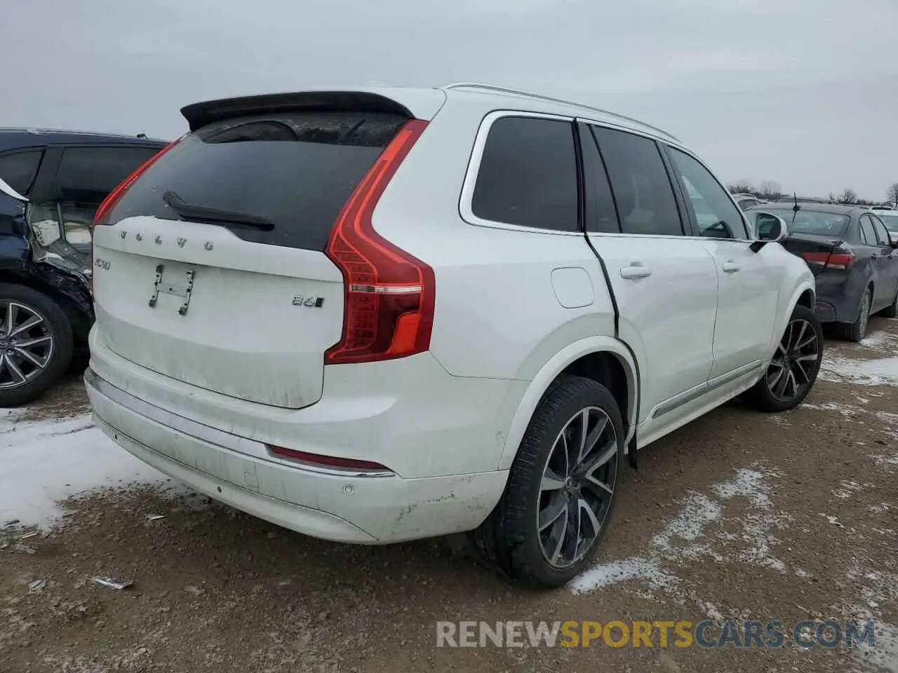 3 fotografías del automóvil dañado YV4062PN0P1918974 VOLVO XC90 PLUS 2023