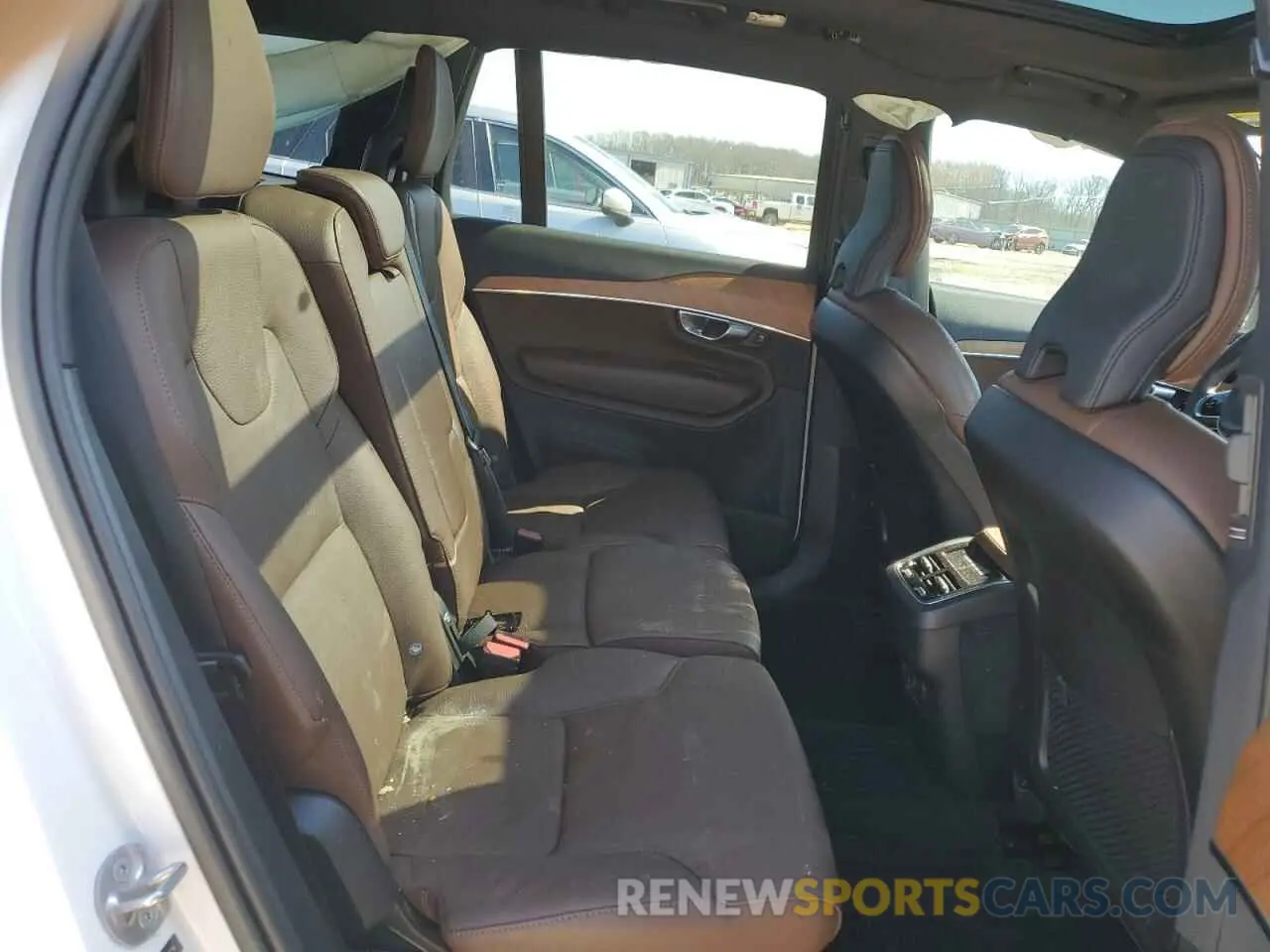 12 fotografías del automóvil dañado YV4062PN1P1972798 VOLVO XC90 PLUS 2023