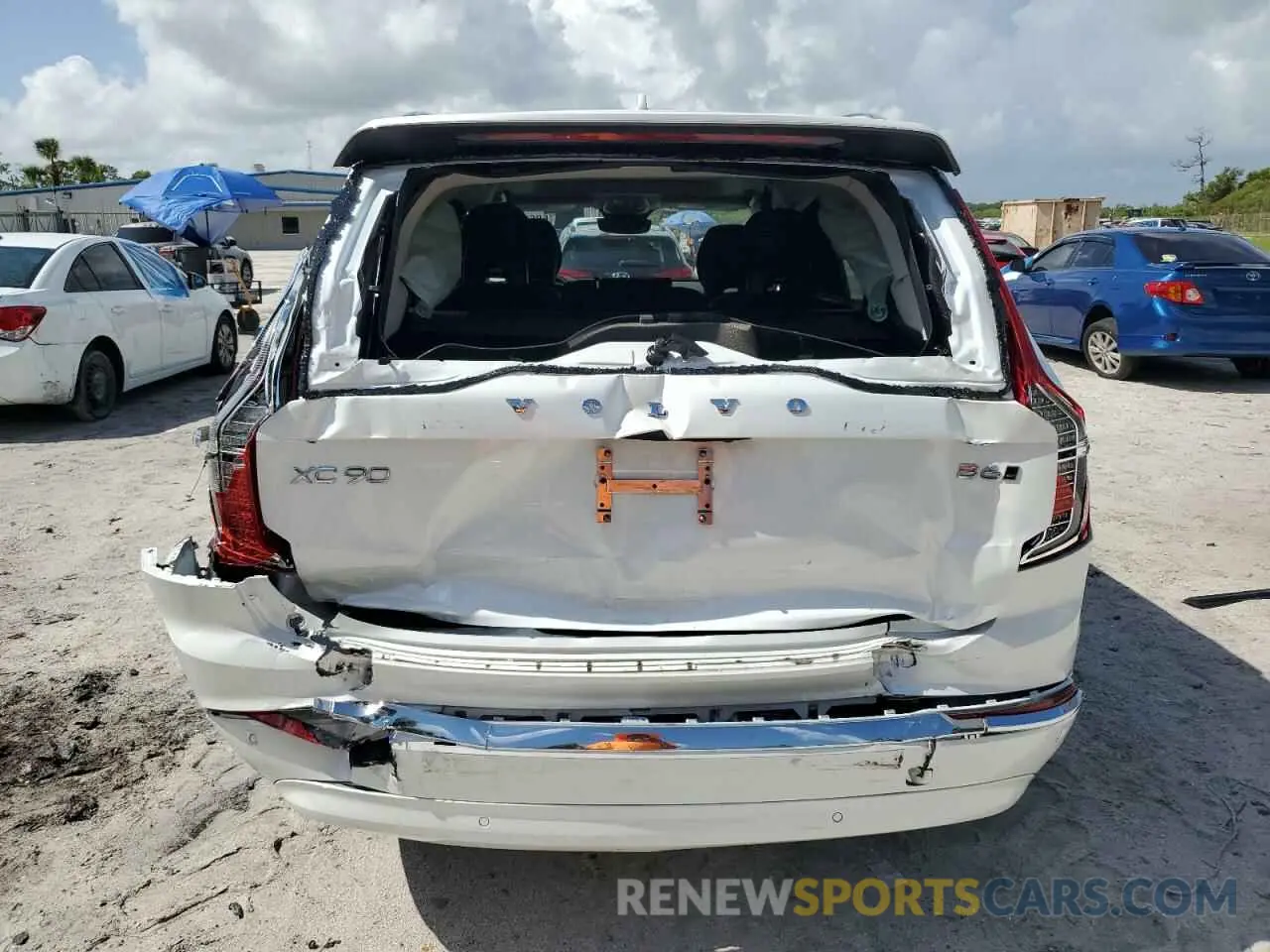 6 fotografías del automóvil dañado YV4062PN5P1978068 VOLVO XC90 PLUS 2023