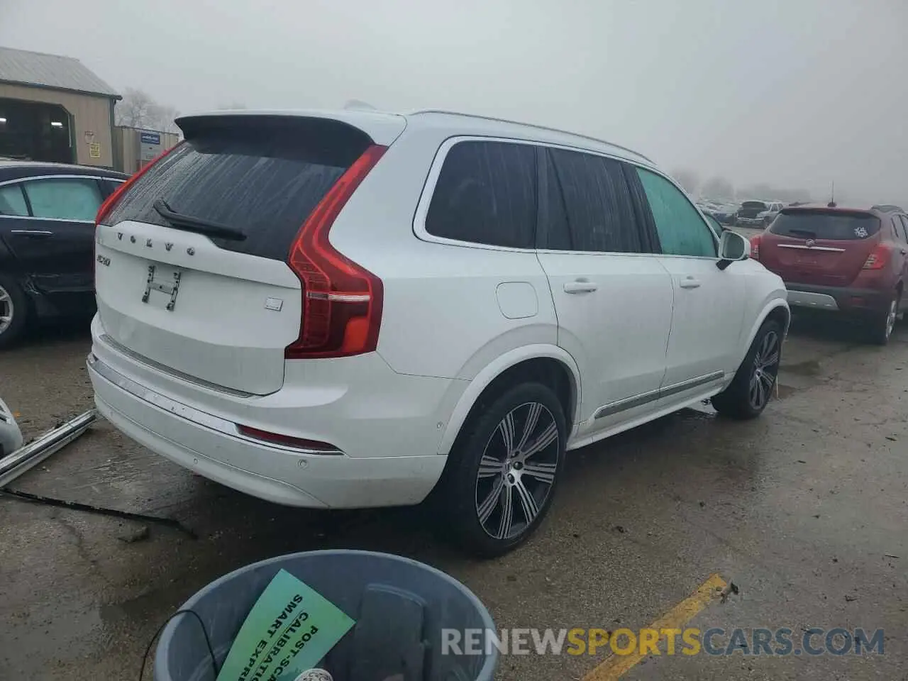 3 fotografías del automóvil dañado YV4H600N2P1949810 VOLVO XC90 PLUS 2023