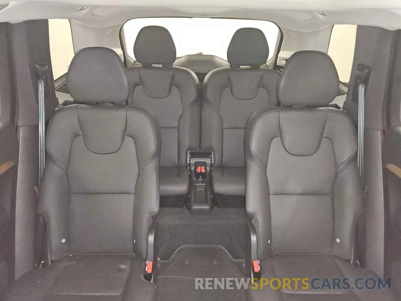 10 fotografías del automóvil dañado YV4062JE9R1202103 VOLVO XC90 PLUS 2024