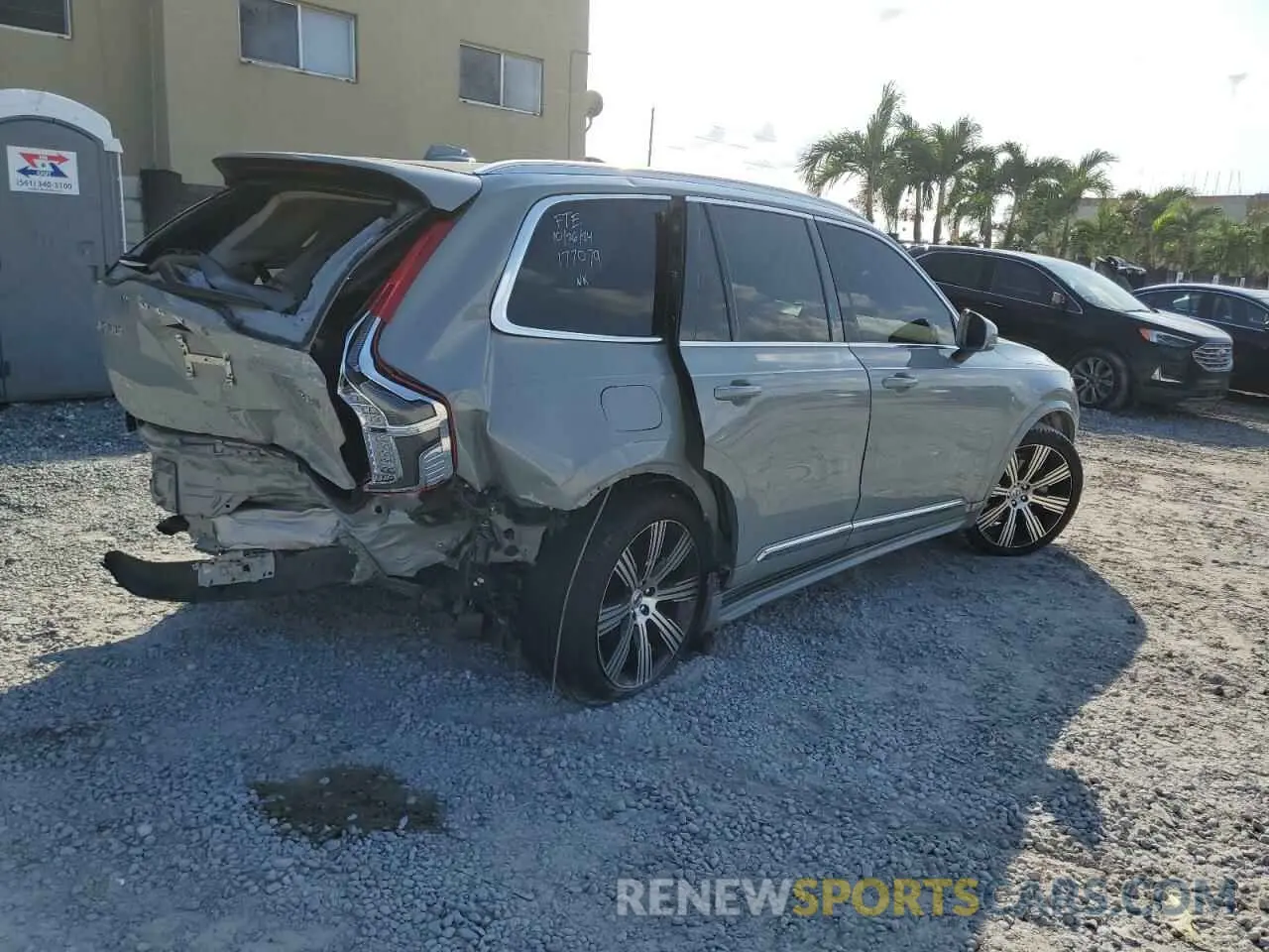 3 fotografías del automóvil dañado YV4062PE0R1177079 VOLVO XC90 PLUS 2024