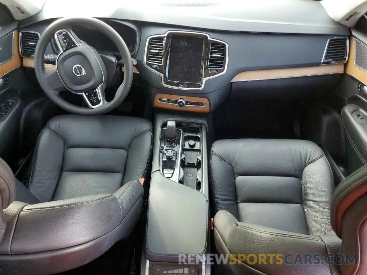 8 fotografías del automóvil dañado YV4062PE0R1177079 VOLVO XC90 PLUS 2024