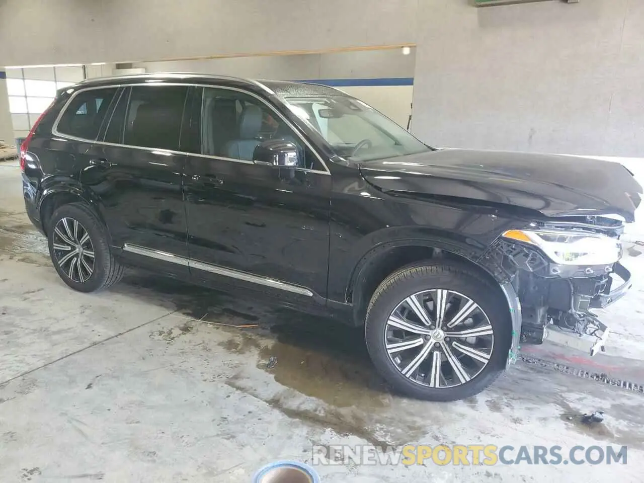 4 fotografías del automóvil dañado YV4062PE1R1181724 VOLVO XC90 PLUS 2024