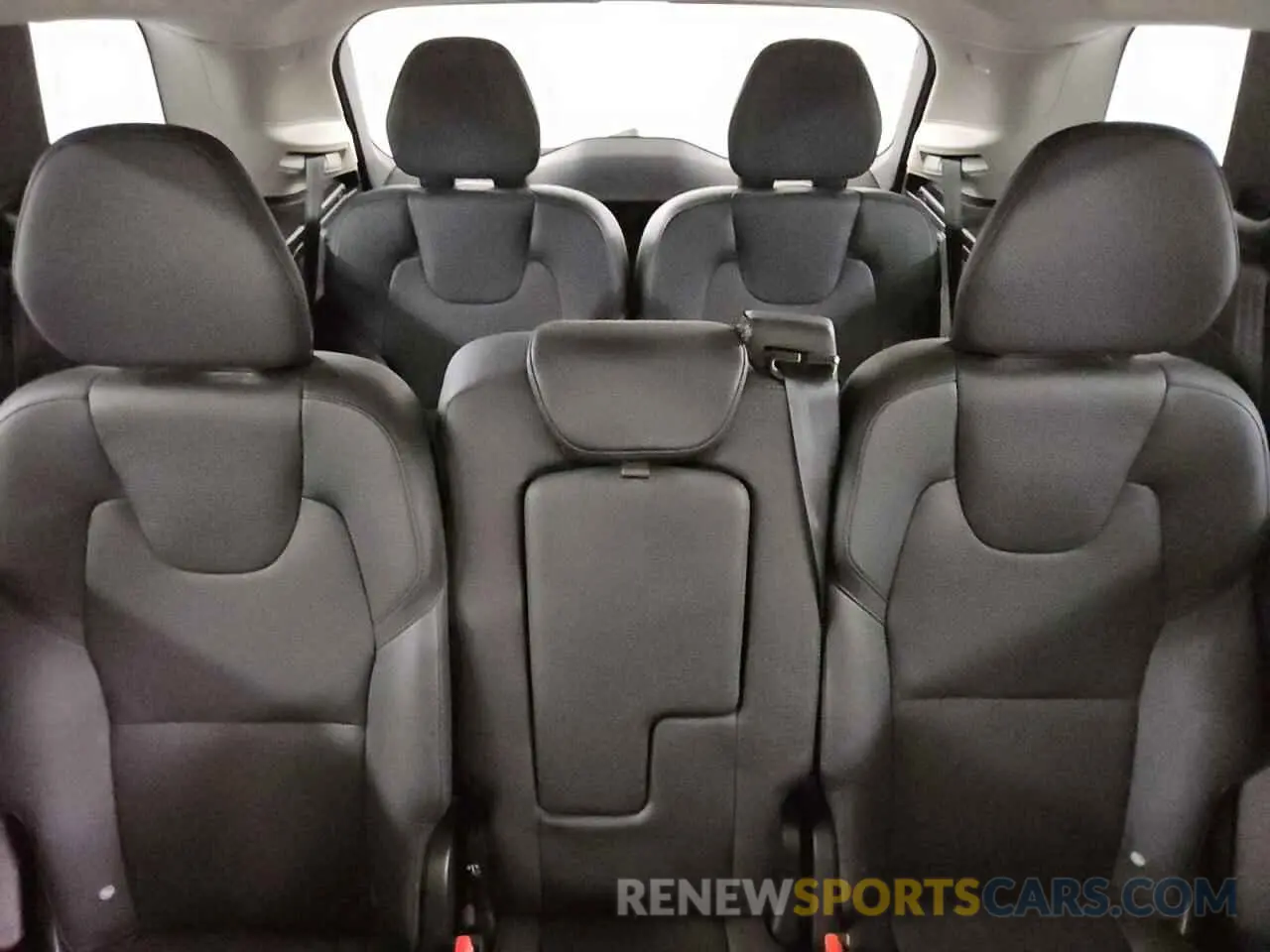 10 fotografías del automóvil dañado YV4062PE2R1182283 VOLVO XC90 PLUS 2024