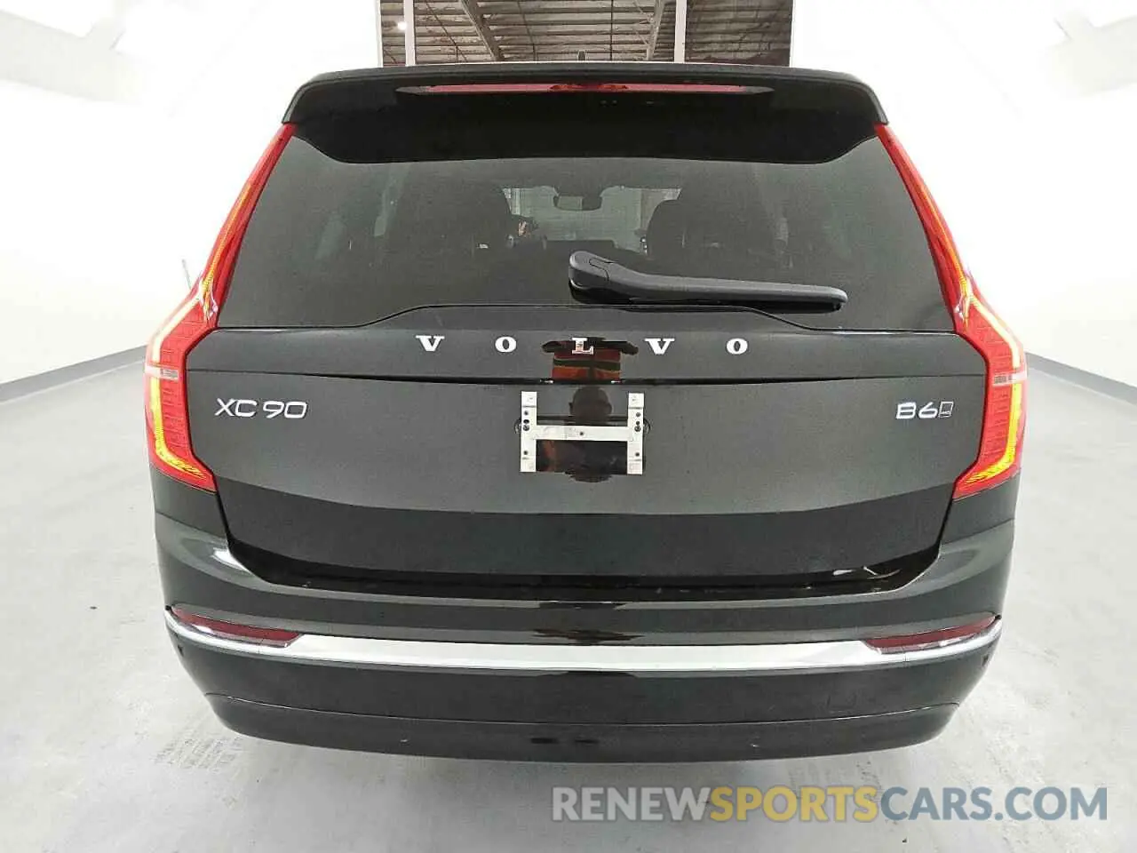 6 fotografías del automóvil dañado YV4062PE2R1182283 VOLVO XC90 PLUS 2024