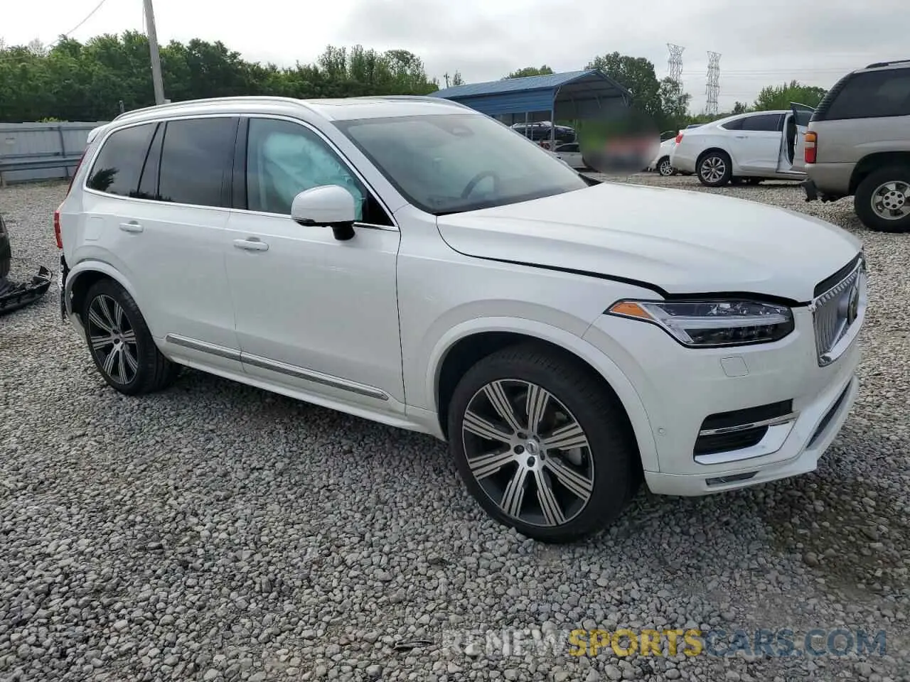 4 fotografías del automóvil dañado YV4062PE8R1164676 VOLVO XC90 PLUS 2024
