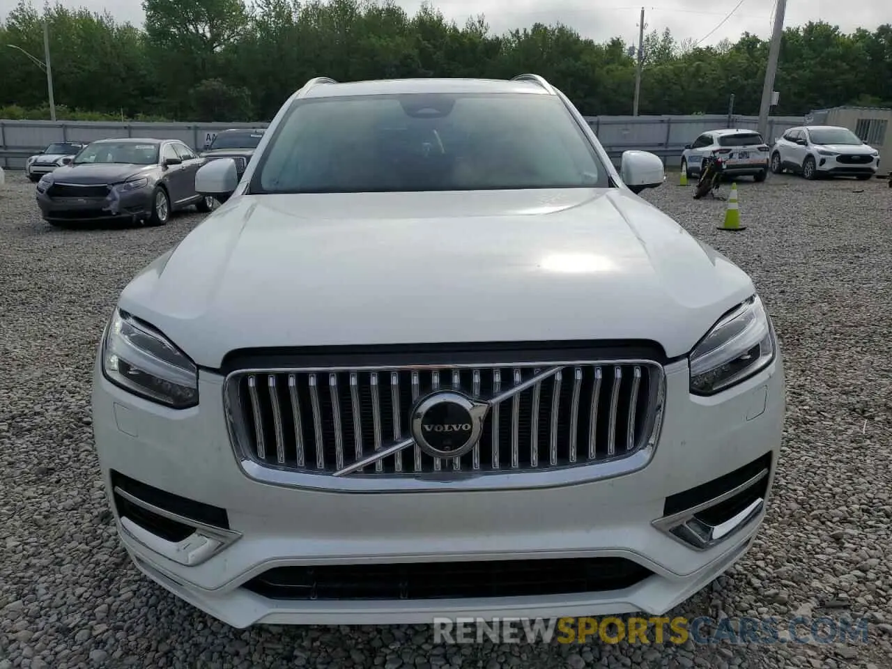 5 fotografías del automóvil dañado YV4062PE8R1164676 VOLVO XC90 PLUS 2024