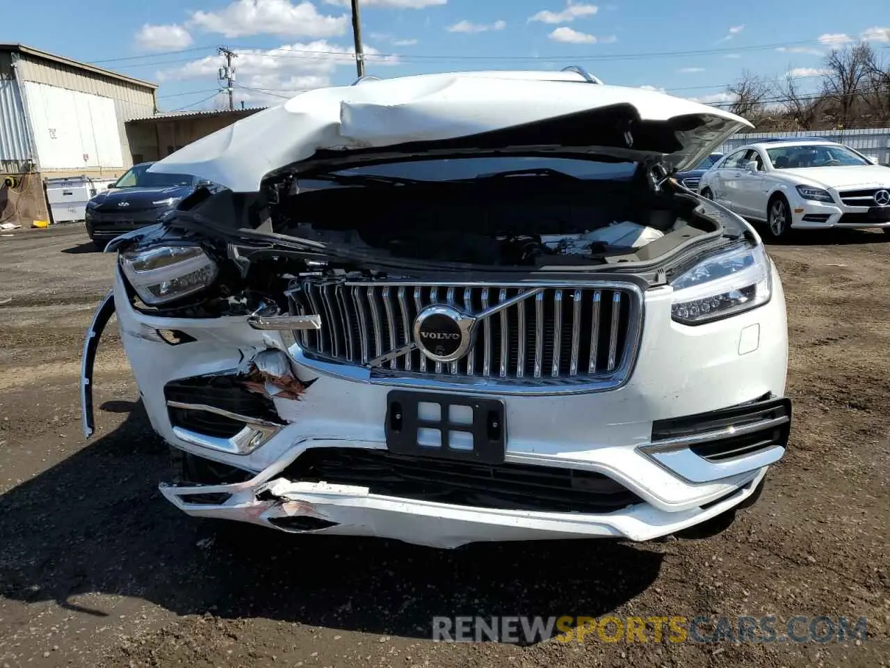 5 fotografías del automóvil dañado YV4H60CE0R1258659 VOLVO XC90 PLUS 2024