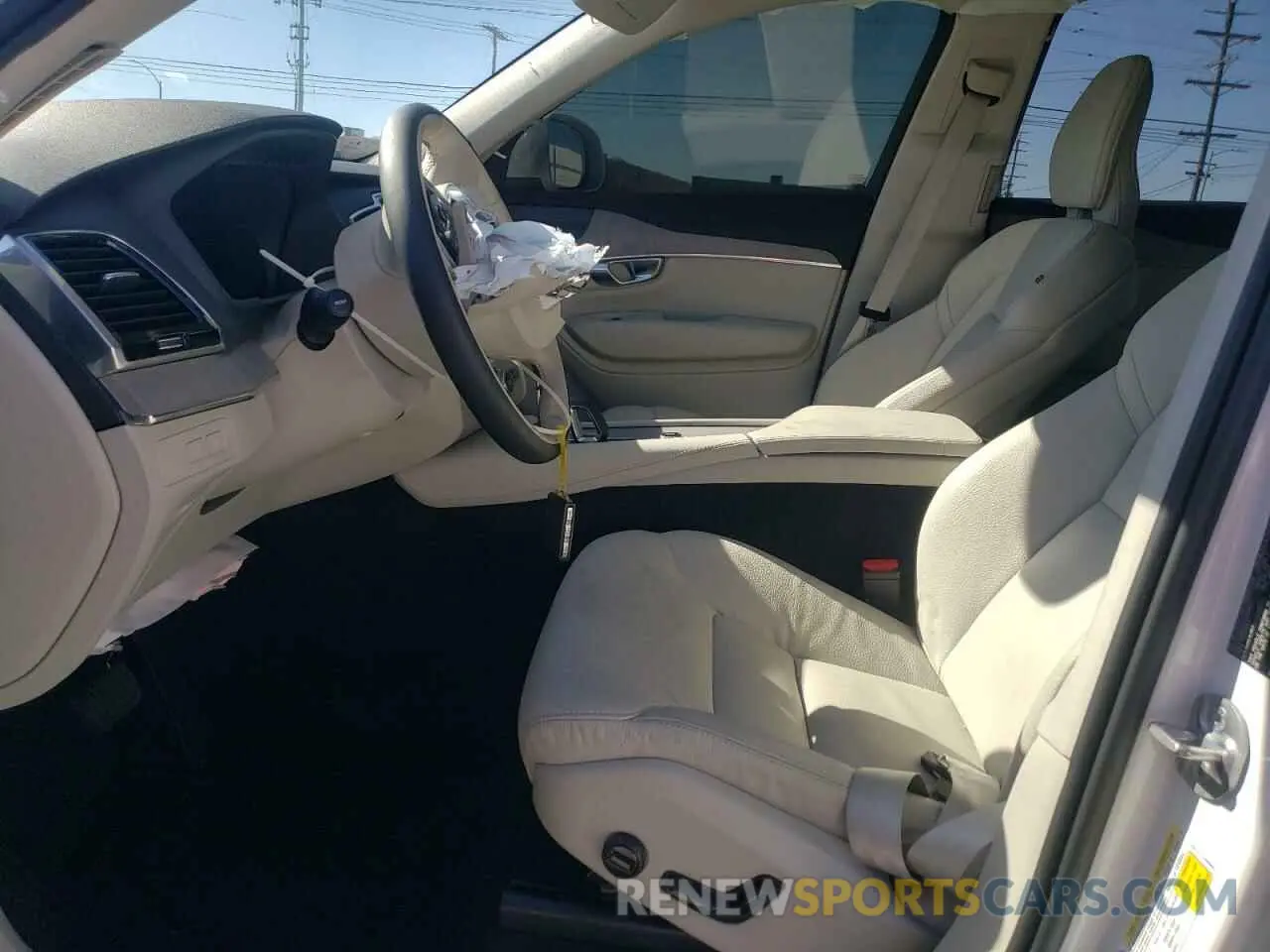7 fotografías del automóvil dañado YV4H60CE7R1228591 VOLVO XC90 PLUS 2024