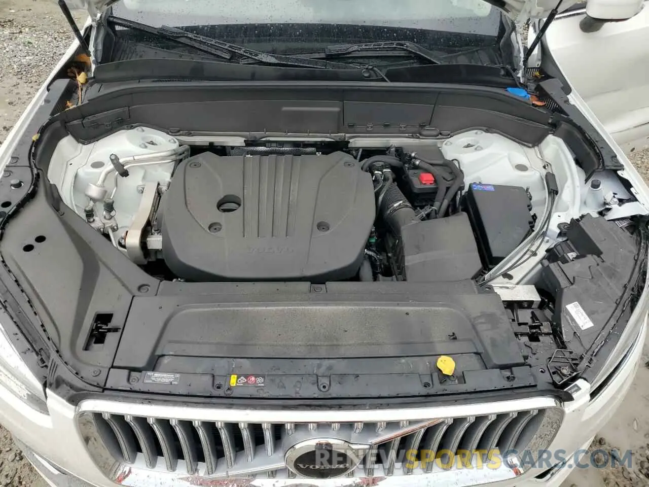 14 fotografías del automóvil dañado YV4L12PE0R1240466 VOLVO XC90 PLUS 2024