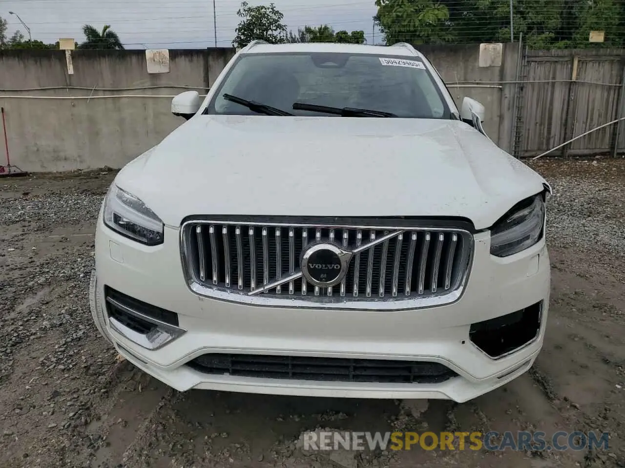 5 fotografías del automóvil dañado YV4L12PE0R1240466 VOLVO XC90 PLUS 2024