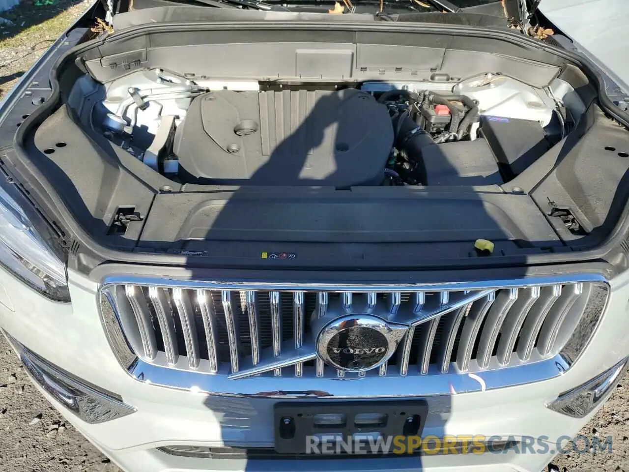 12 fotografías del automóvil dañado YV4L12PE2R1235477 VOLVO XC90 PLUS 2024