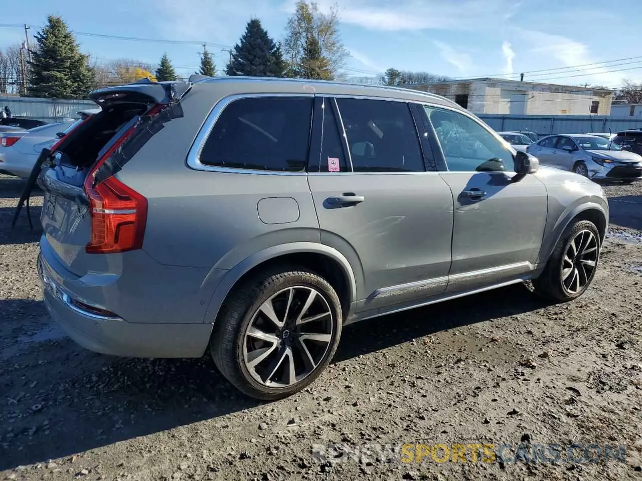 3 fotografías del automóvil dañado YV4L12PE2R1235477 VOLVO XC90 PLUS 2024