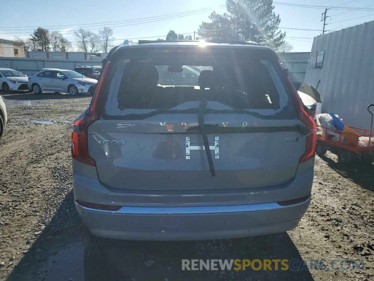 6 fotografías del automóvil dañado YV4L12PE2R1235477 VOLVO XC90 PLUS 2024