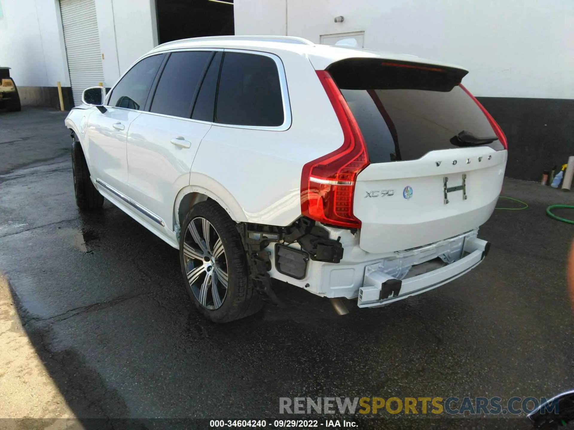 3 fotografías del automóvil dañado YV4H60CZ3N1825461 VOLVO XC90 RECHARGE 2022